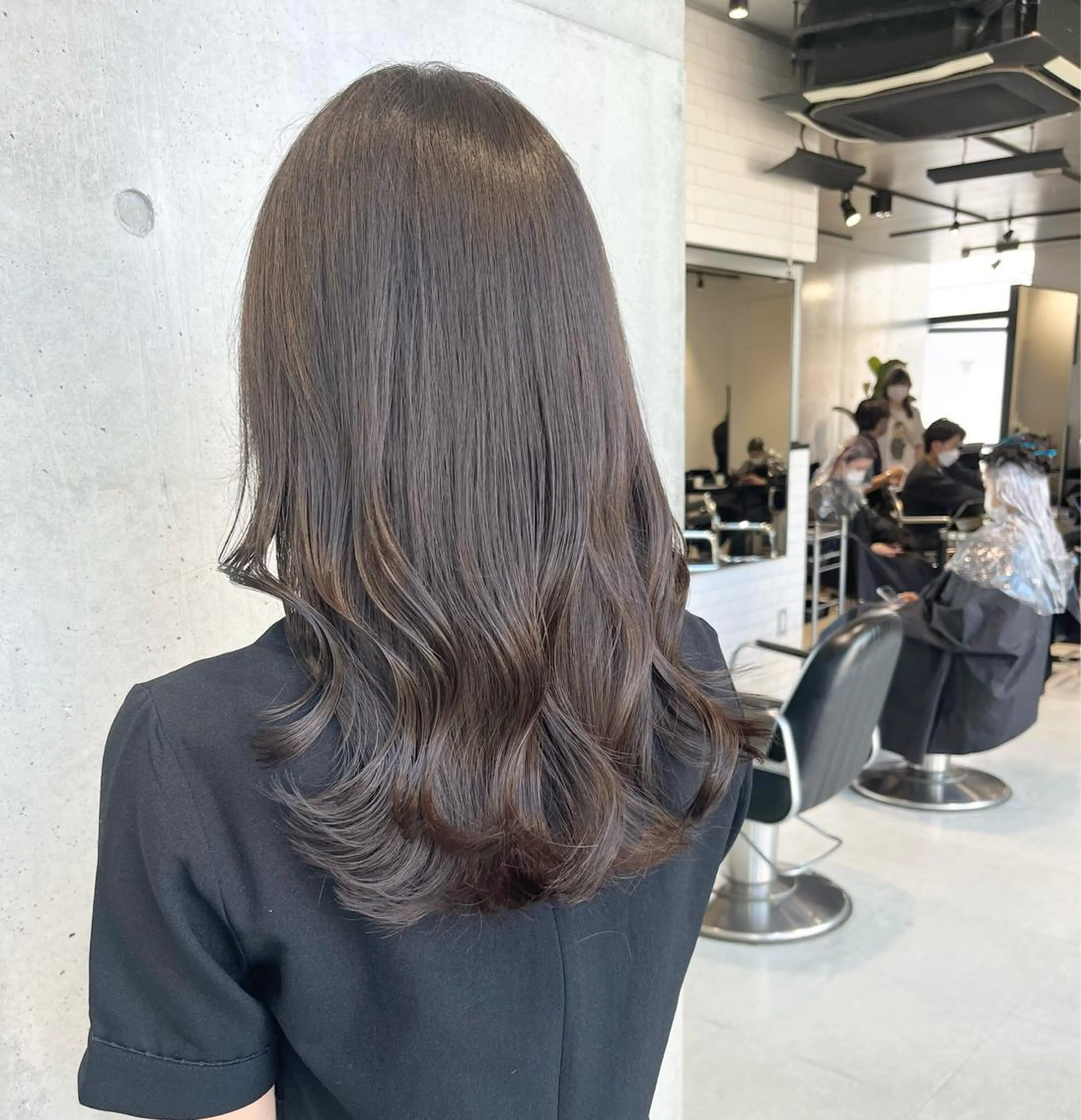 ミディアム カラー カット ヘアカラー トリートメント ヘッドスパ 透明感/オリーブ/ グレージュ/YUKAのヘアスタイル