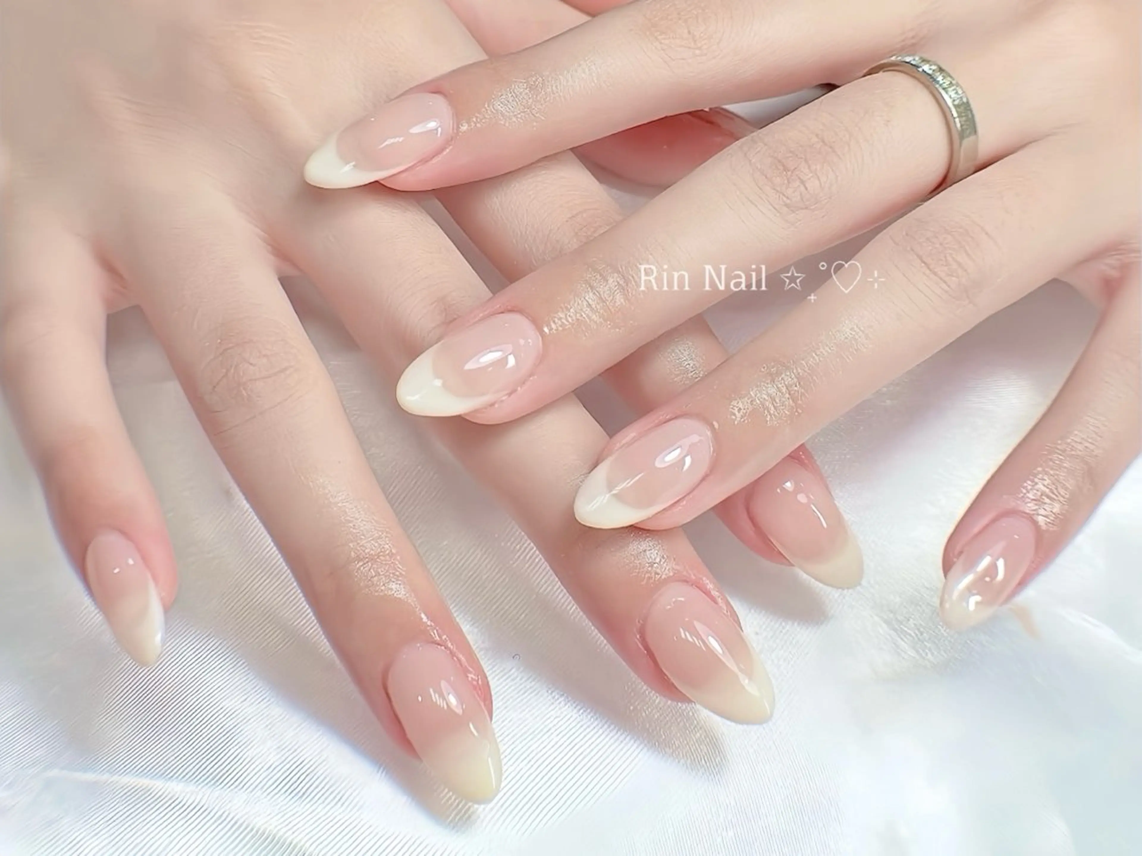 ネイル ボルドー フレンチネイル グラデーション キラキラネイル 韓国ネイル ハンドネイル Rin Nail Shinokuboのネイルデザイン