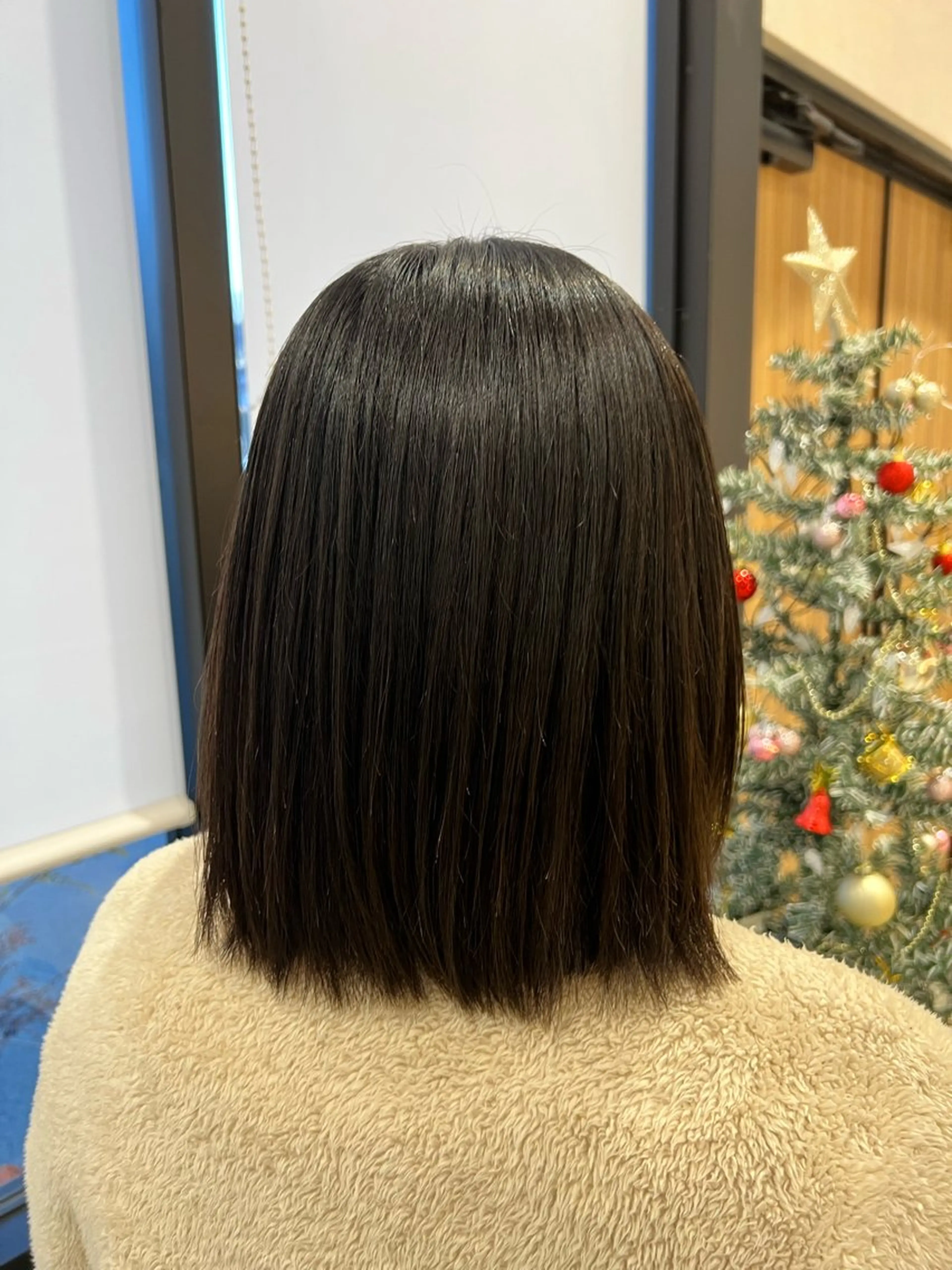 ショート 縮毛矯正 小池 夏美のヘアスタイル