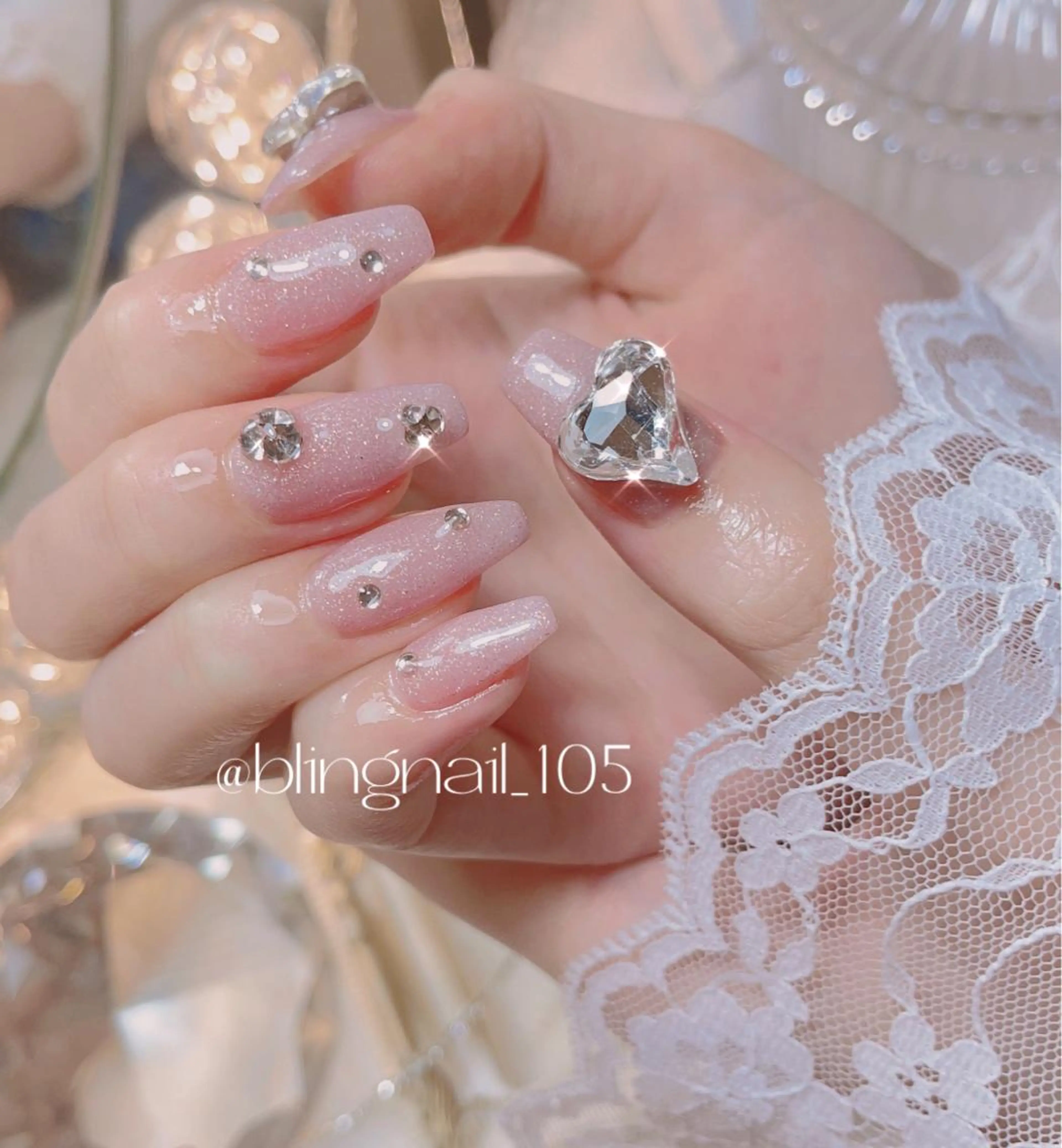 ネイル 23時まで❤︎韓国、 ワンホンネイルのネイルデザイン