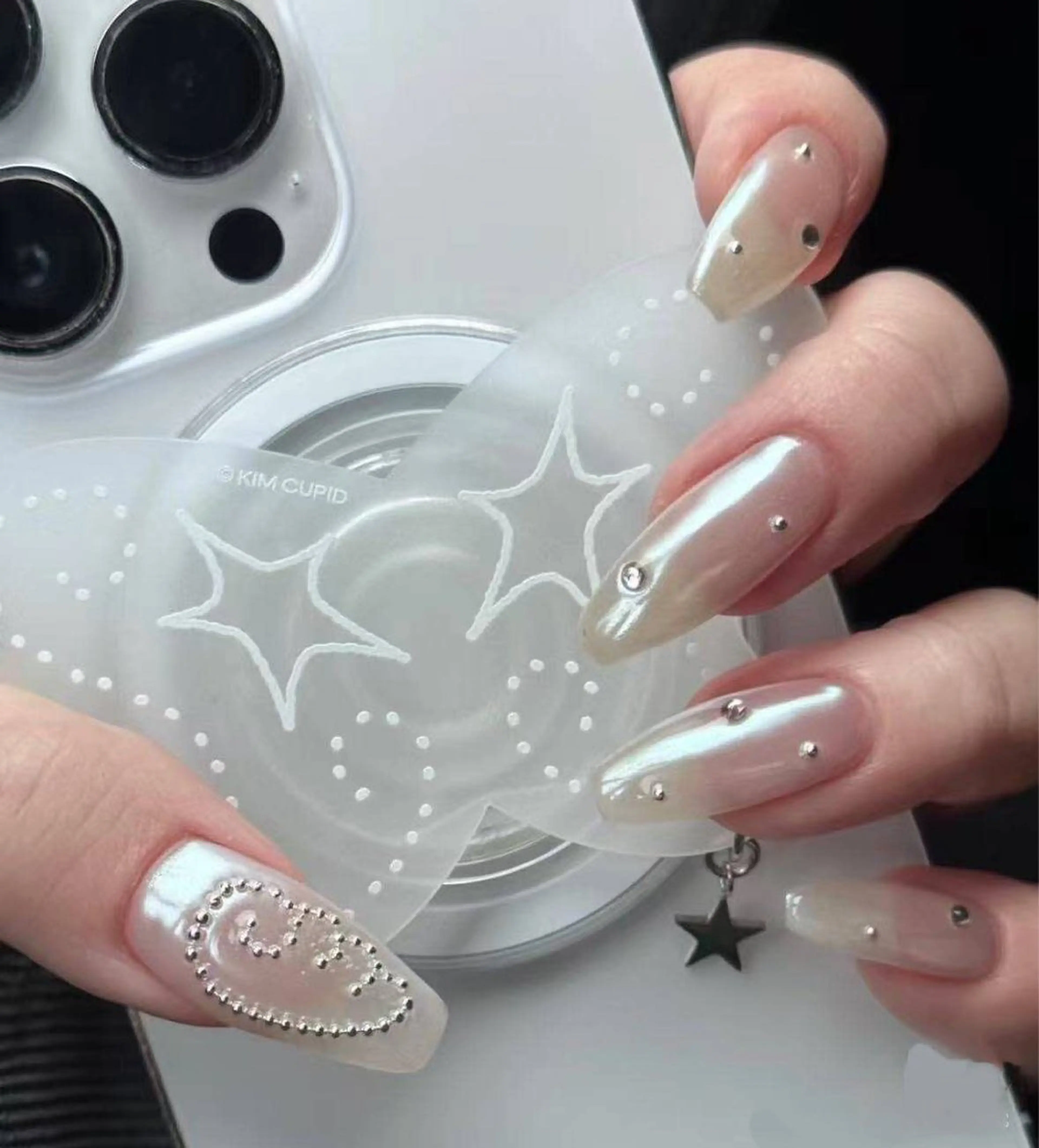 ネイル オーロラネイル フラワーネイル フットネイル フレンチネイル ジェルネイル ハンドネイル BabyYouMi ねねのネイルデザイン