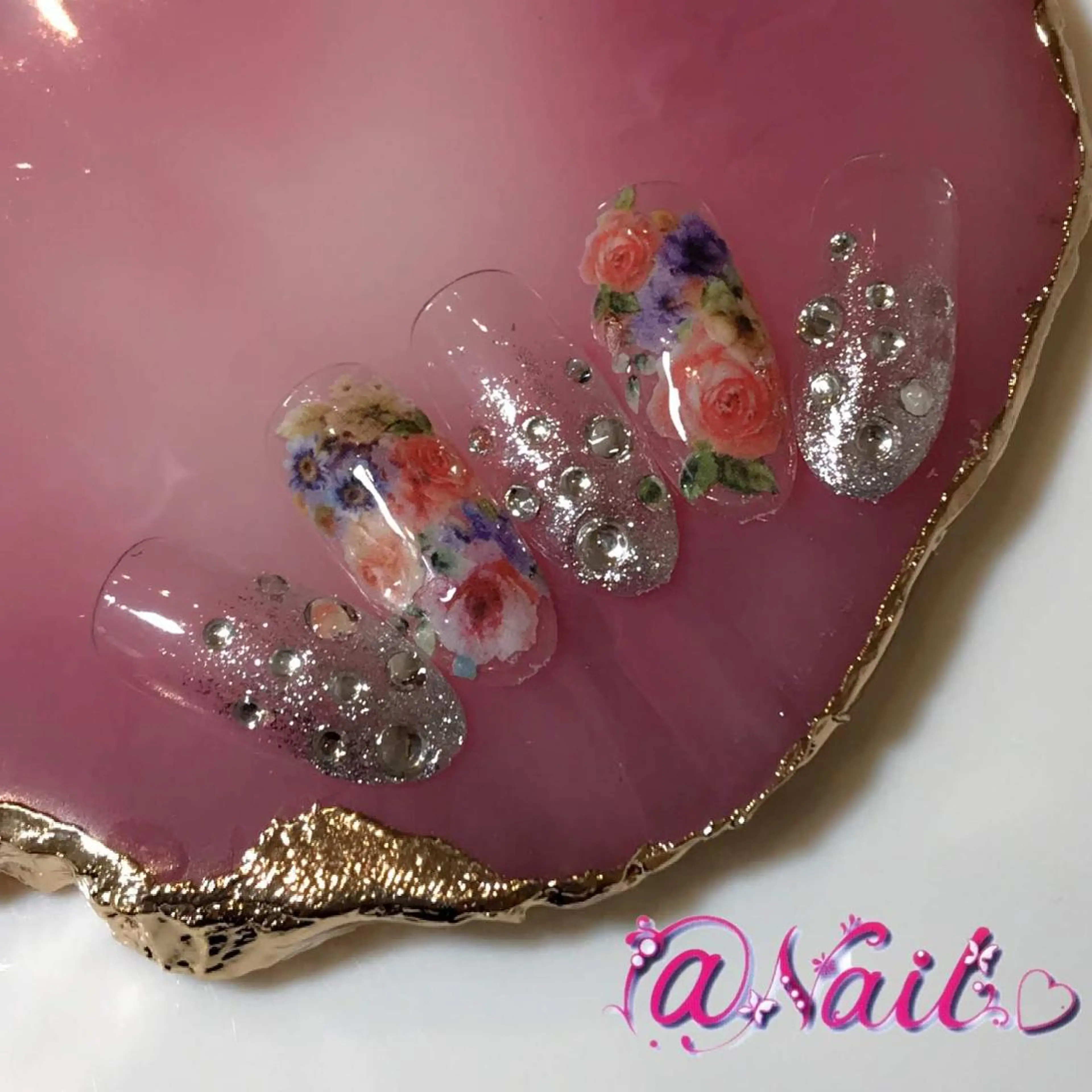 ネイル ネイルチップ 小尾 栞のネイルデザイン