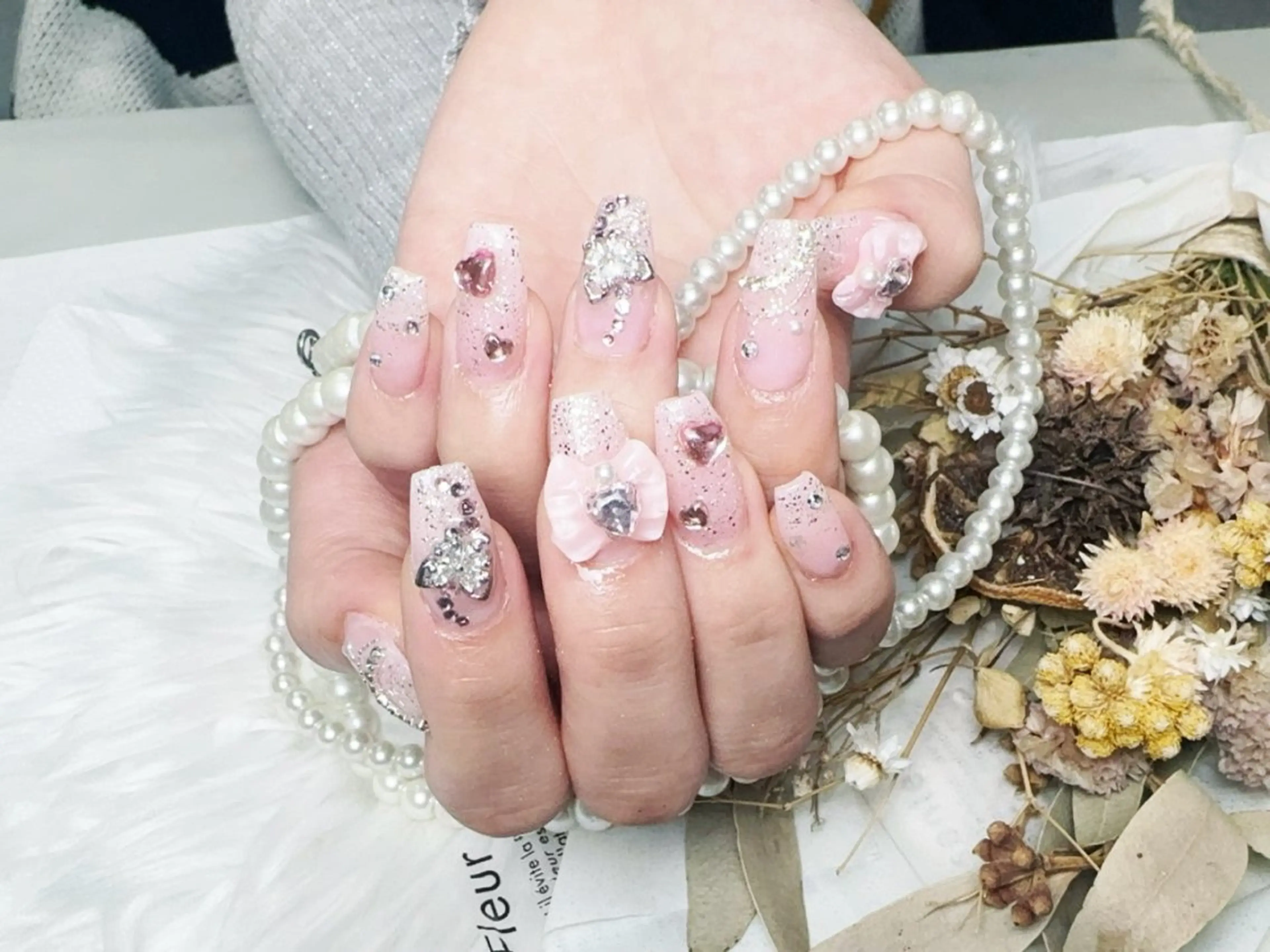 メンズ ネイル アートネイル フレンチネイル ジェルネイル キラキラネイル パラジェル ハンドネイル Bloom スカルプ専門店のネイルデザイン