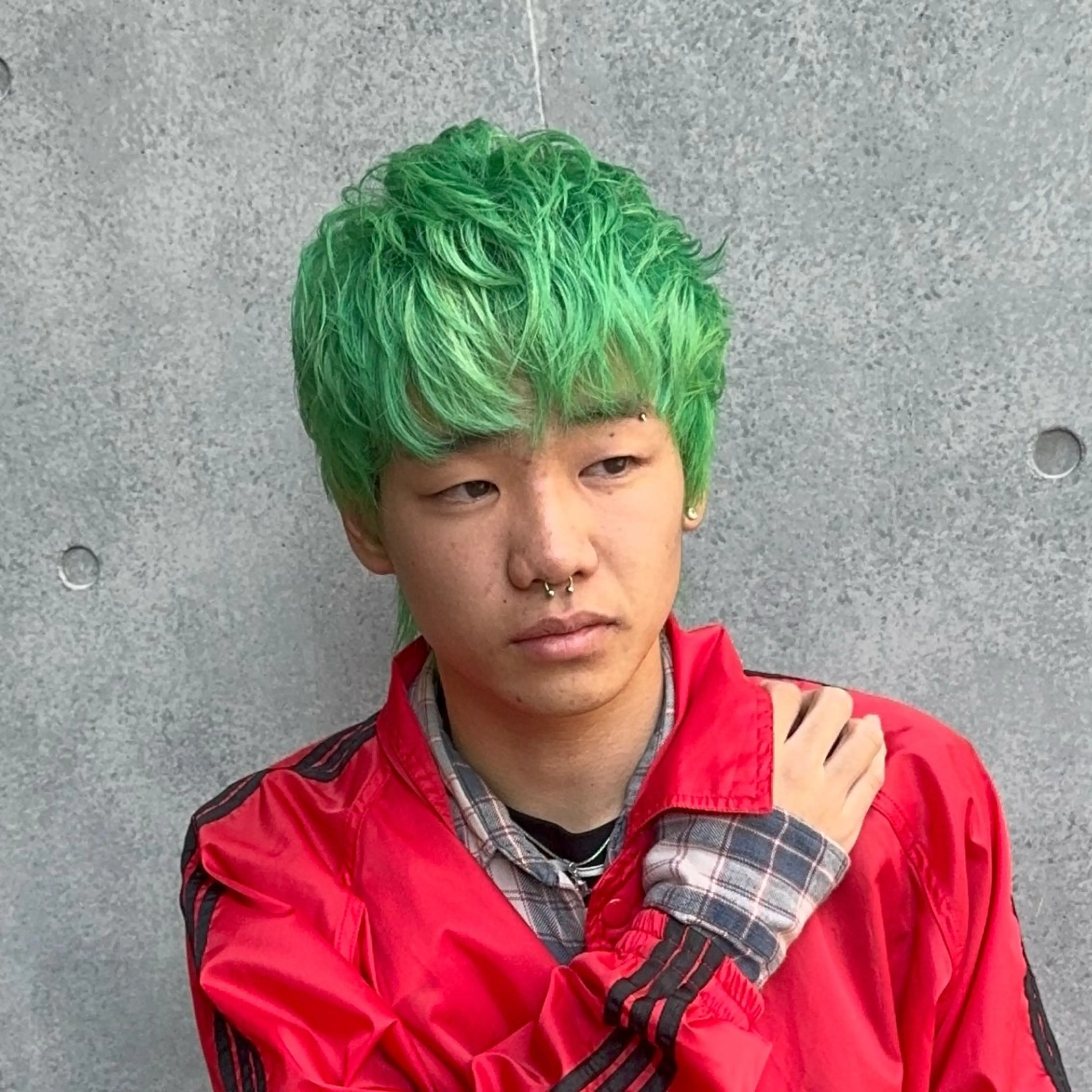 カラー メンズ メンズブリーチ メンズハイトーン ブリーチ ダブルカラー ハイトーンカラー カット ヘアカラー メンズカット/ケア ブリーチ/アニメ僚汰のヘアスタイル