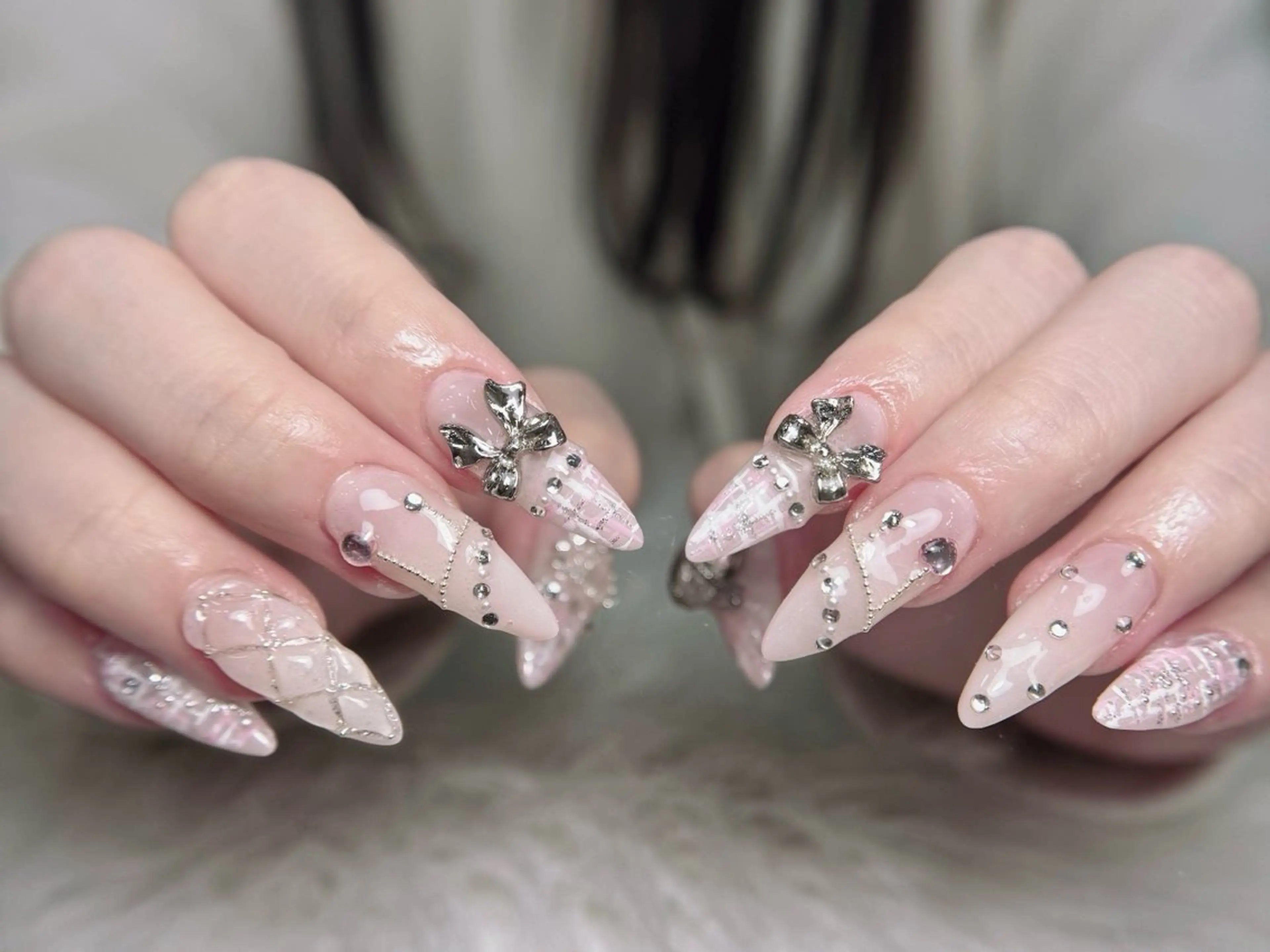 ネイル ジェルネイル 韓国ネイル ロングネイル 持ち込み パラジェル ハンドネイル Luci Nailのネイルデザイン