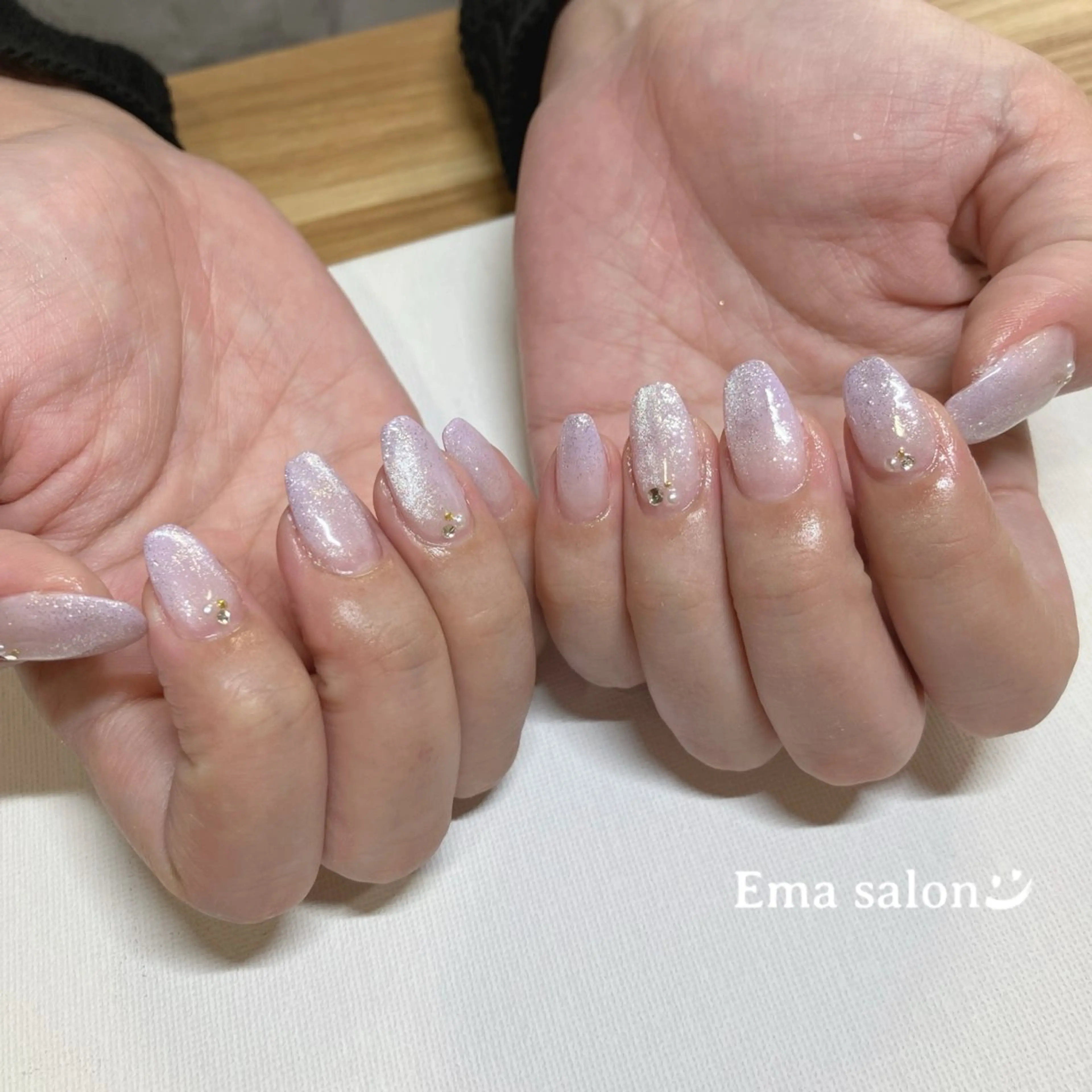 ネイル グラデーション マグネットネイル パープル ハンドネイル Ema salon satomiのネイルデザイン