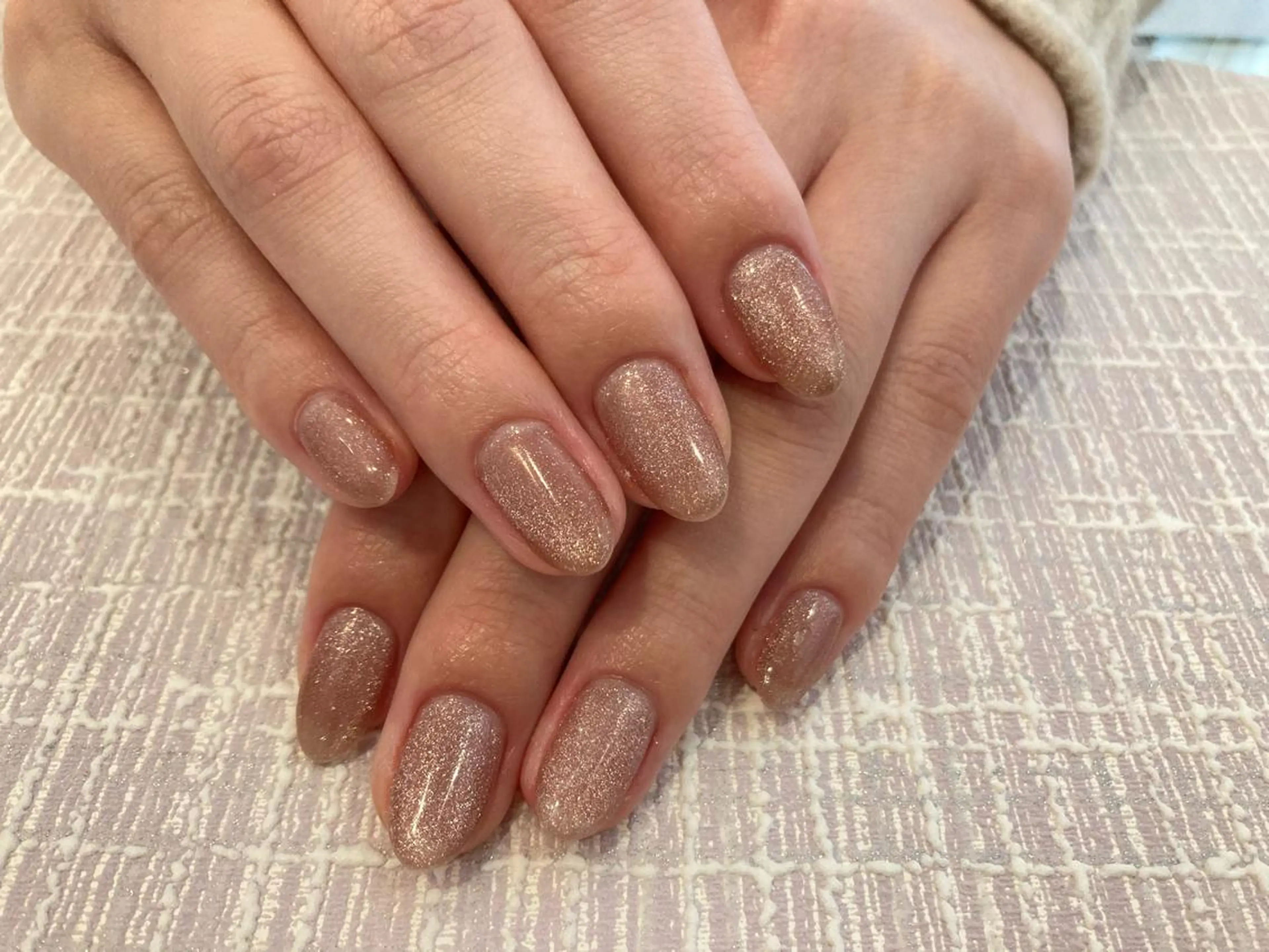 ネイル キラキラネイル マグネットネイル シンプルネイル ハンドネイル Lisa’s Salonのネイルデザイン