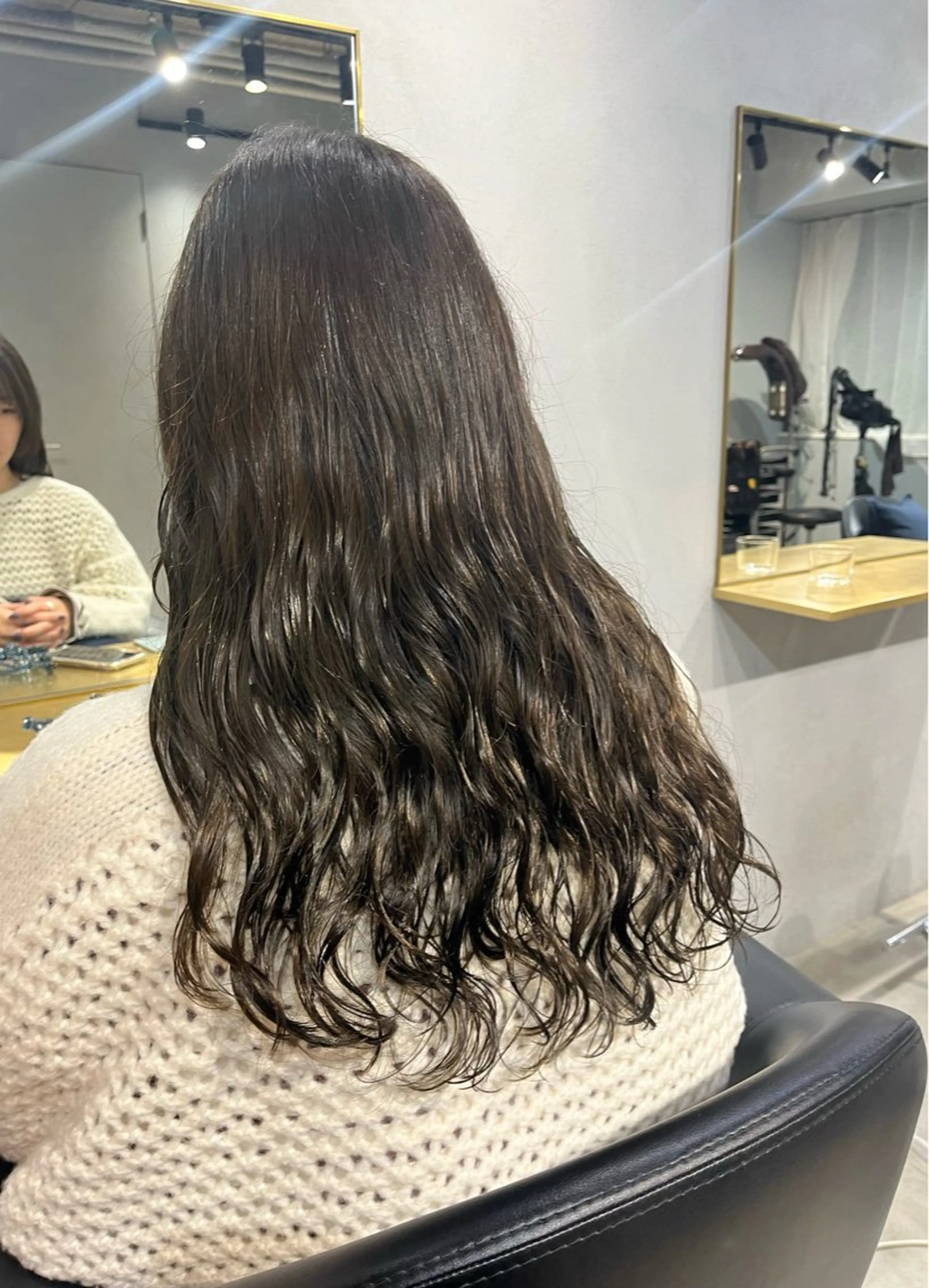 カラー ベージュカラー オリーブベージュ ヘアカラー 【arc】 佐藤未希穂/レイヤーのヘアスタイル