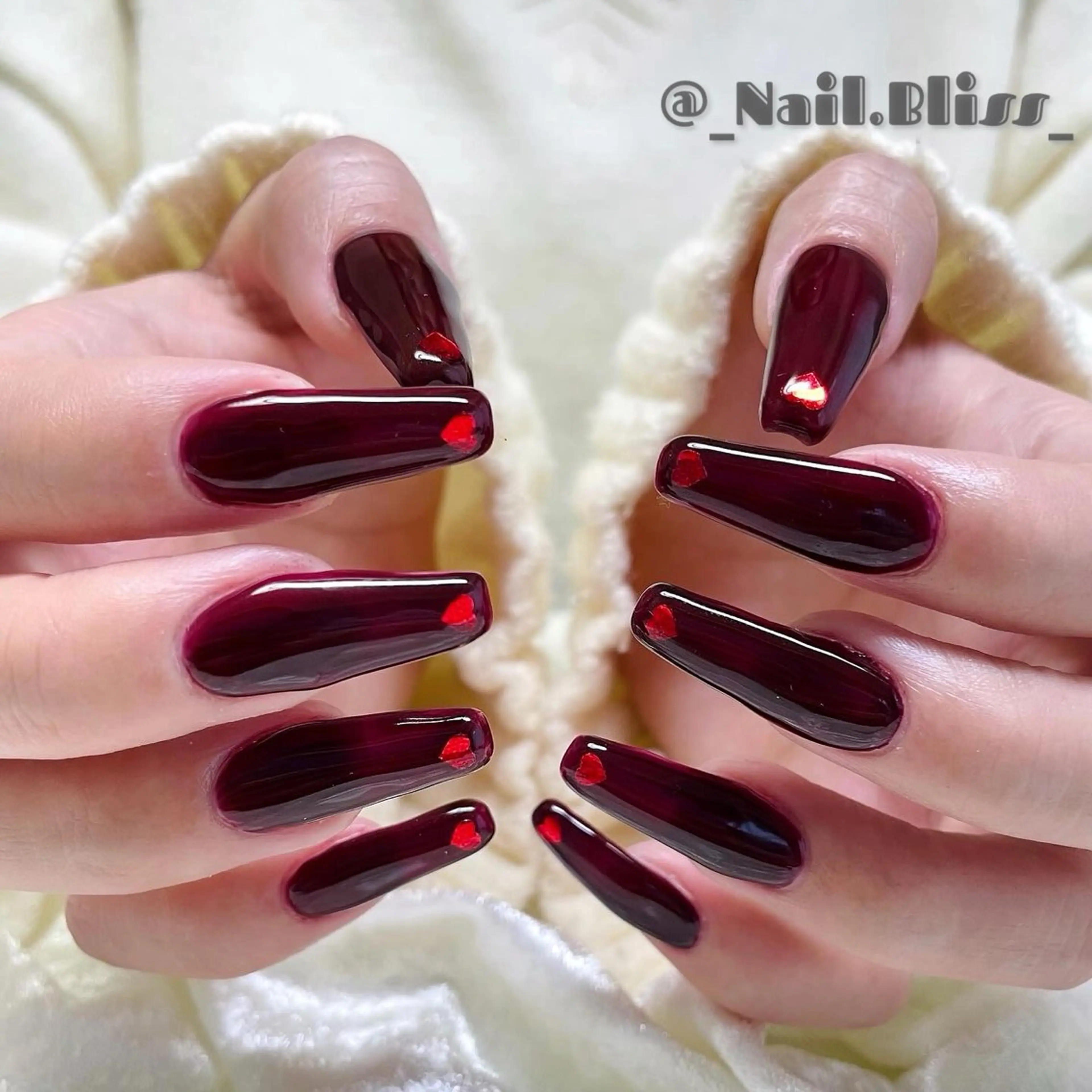 ネイル ボルドー 氷ネイル・うるうるネイル 冬ネイル クリスマス ハンドネイル NAIL BLISSのネイルデザイン