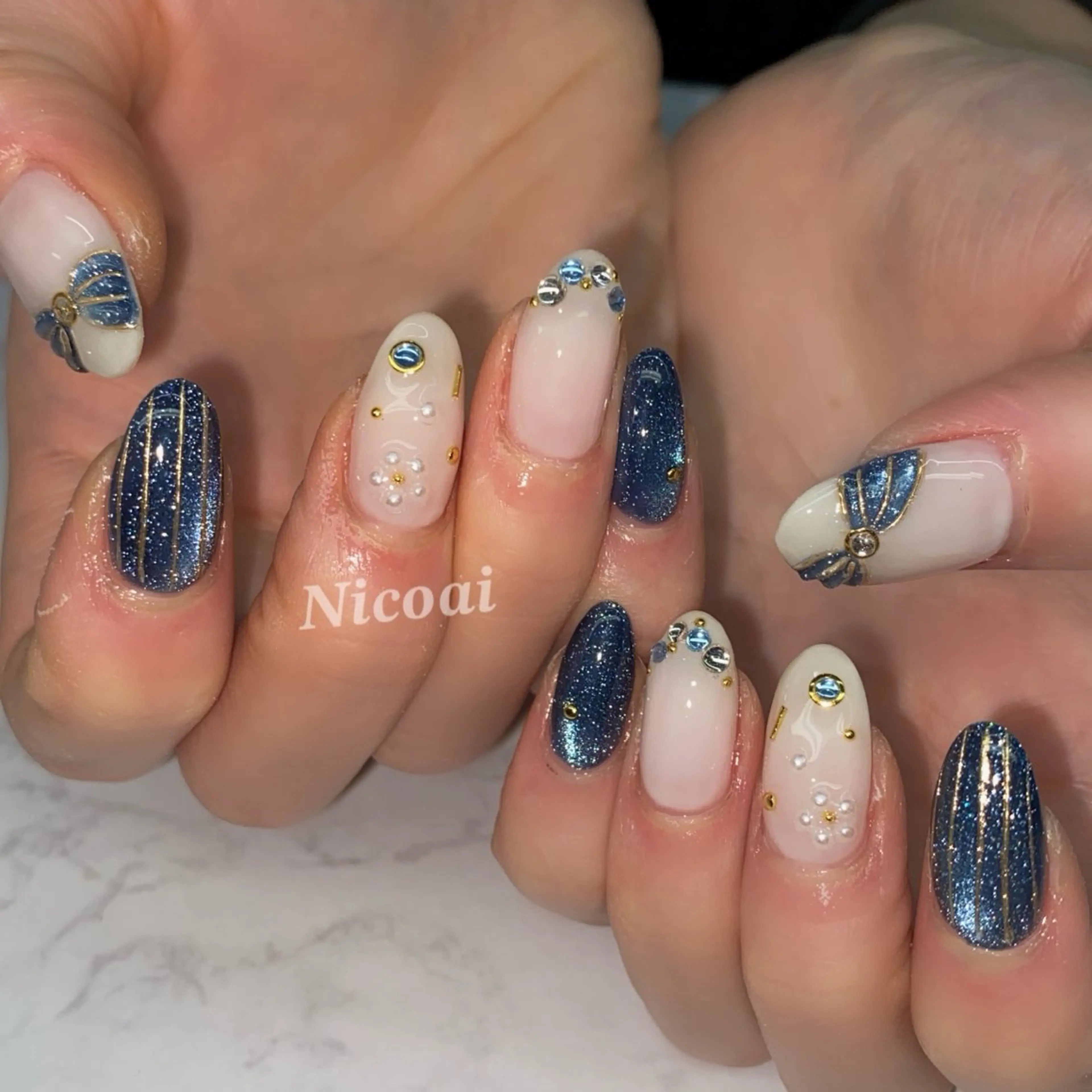 ネイル ジェルネイル マグネットネイル ニュアンスネイル オフィスネイル ワンカラーネイル NailSalon Nicoai所属・NailSalon Nicoaiのネイルデザイン
