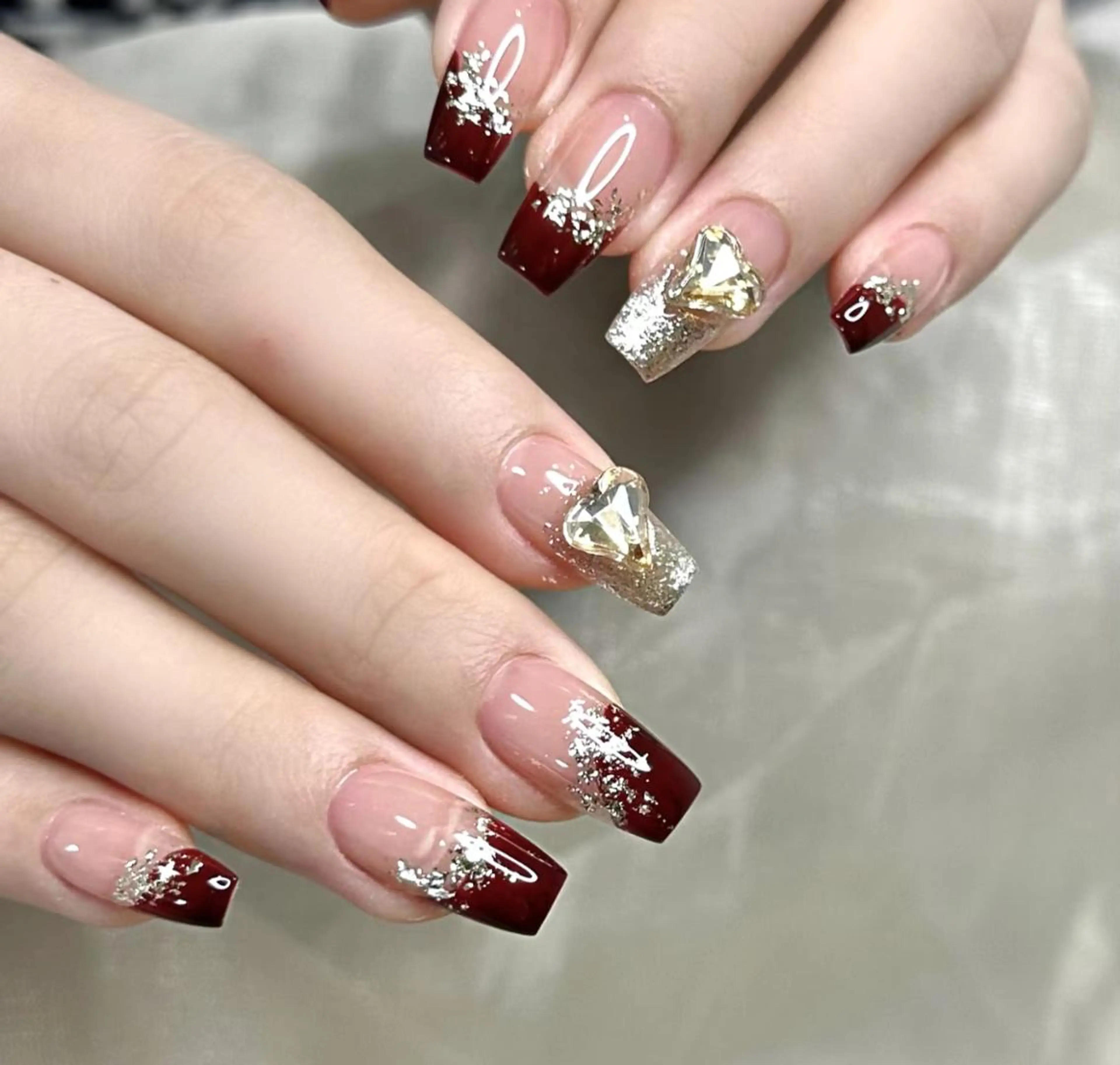 ネイル ハンドネイル 🎀 Ayaka_nailのネイルデザイン