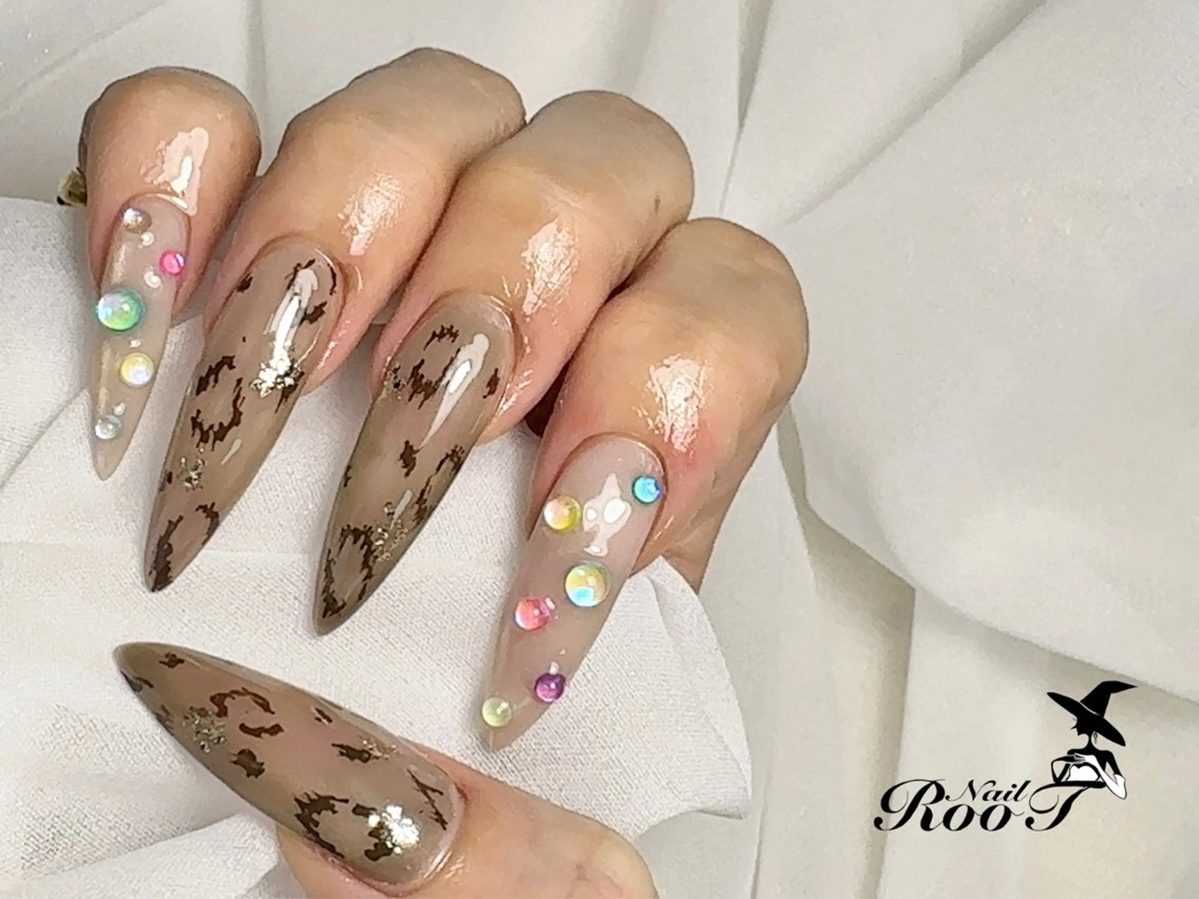 ネイル アニマル柄 ぷっくりネイル ハンドネイル RooT Nailのネイルデザイン