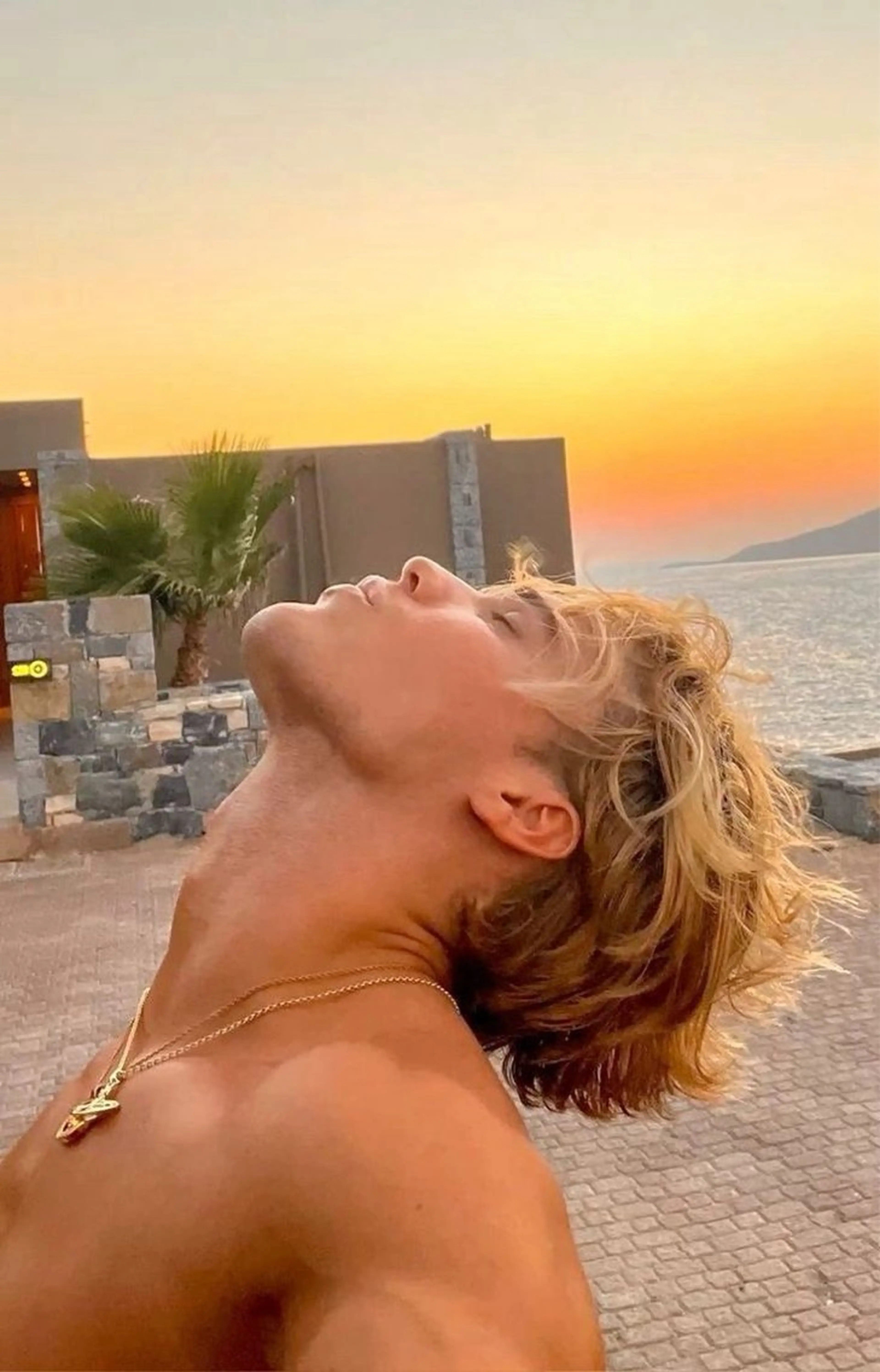 カラー メンズ メンズハイライト ハイライトカラー atelier doux dimanche（アトリエ・ドゥー・ディマンシュ）所属・Fukamiレイヤー 透明感カラーのヘアスタイル