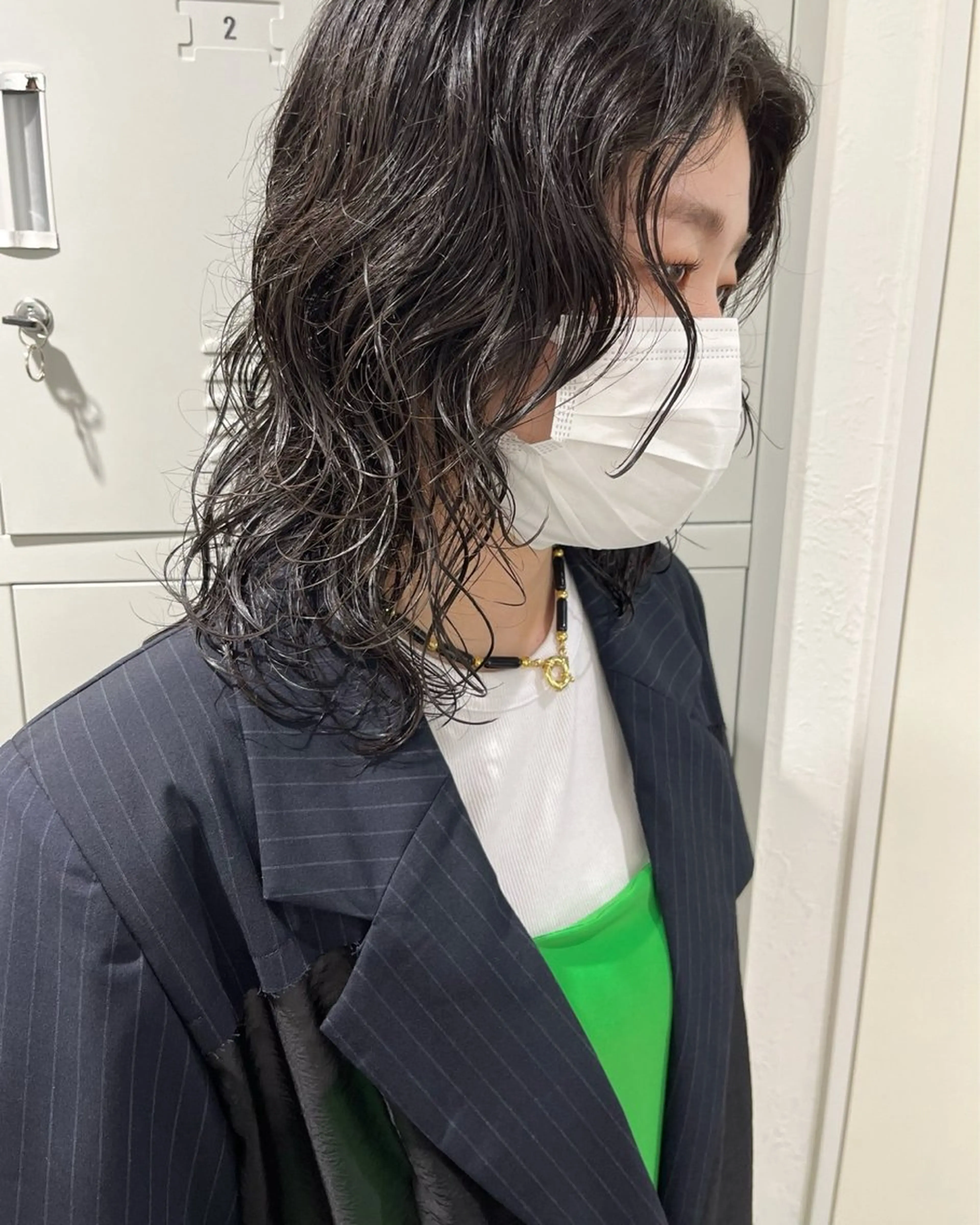 セミロング 艶カラー/レイヤー /メンズ/マツエクのヘアスタイル