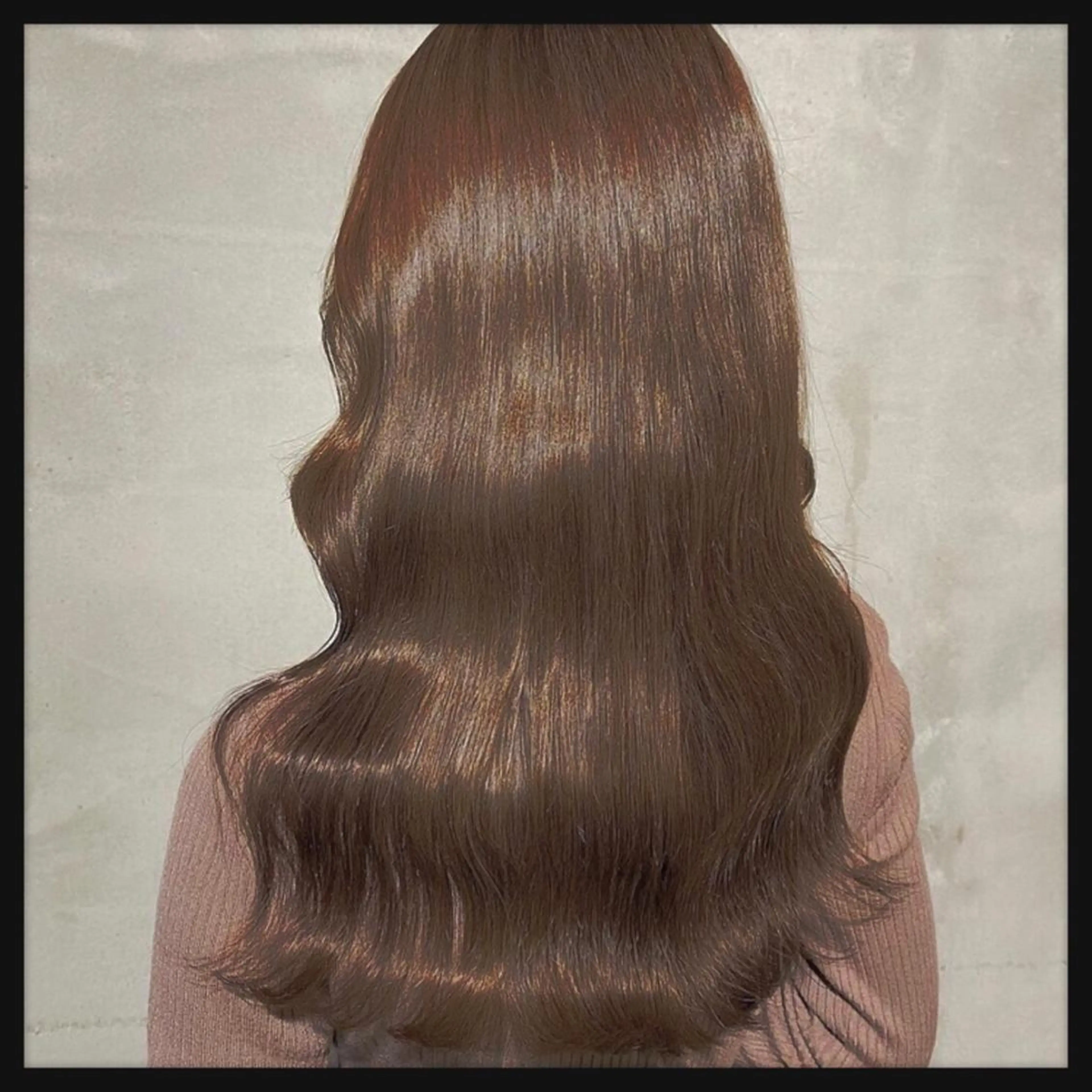 ロング カラー パーマ ヘアアレンジ メンズ キッズ ネイル マツエク・マツパ アイブロウ トリートメント ☃️髪質改善🉐割✨ ❄️“ever”❄️のヘアスタイル