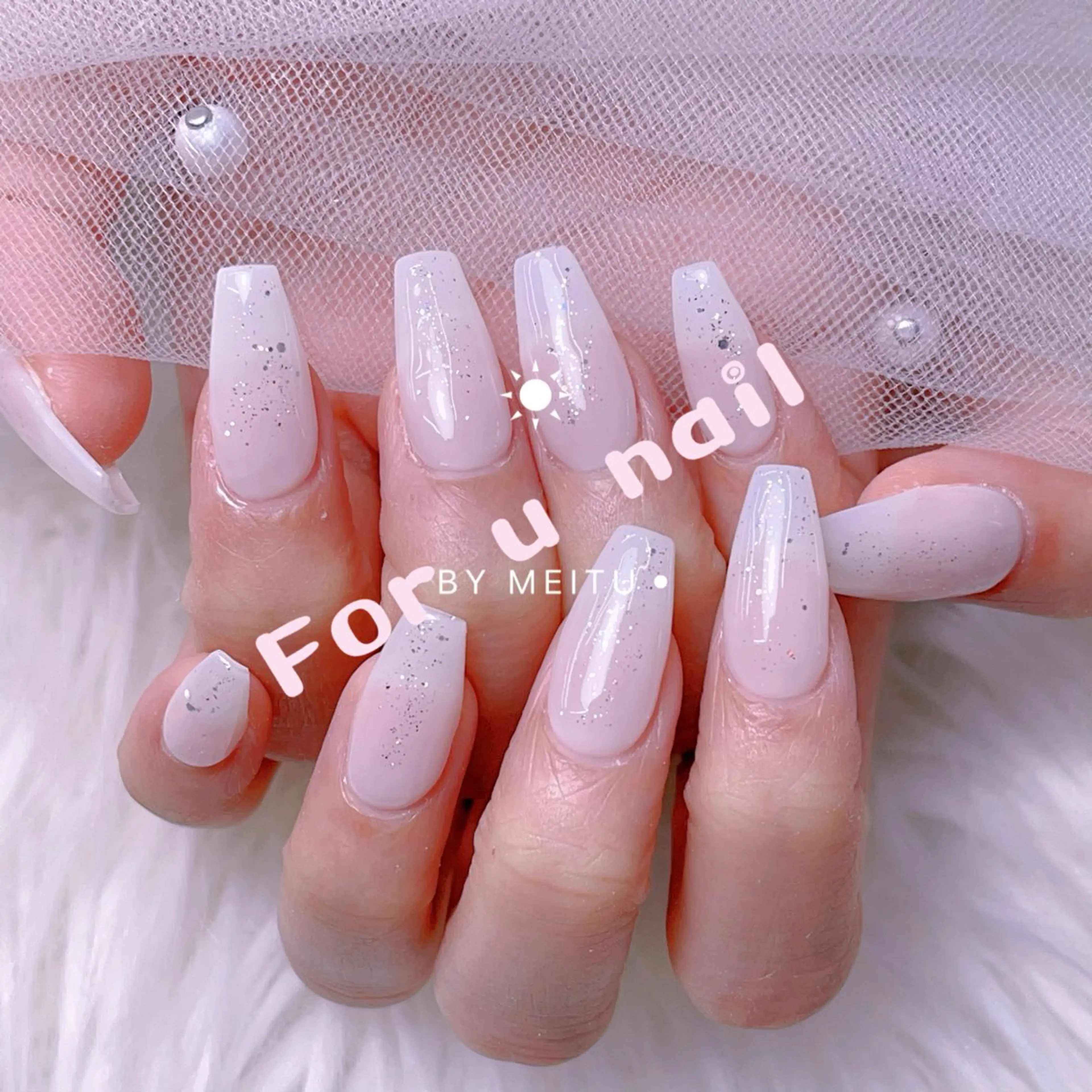 メンズ ネイル アートネイル フレンチネイル ジェルネイル キラキラネイル パラジェル Bloom スカルプ専門店のネイルデザイン