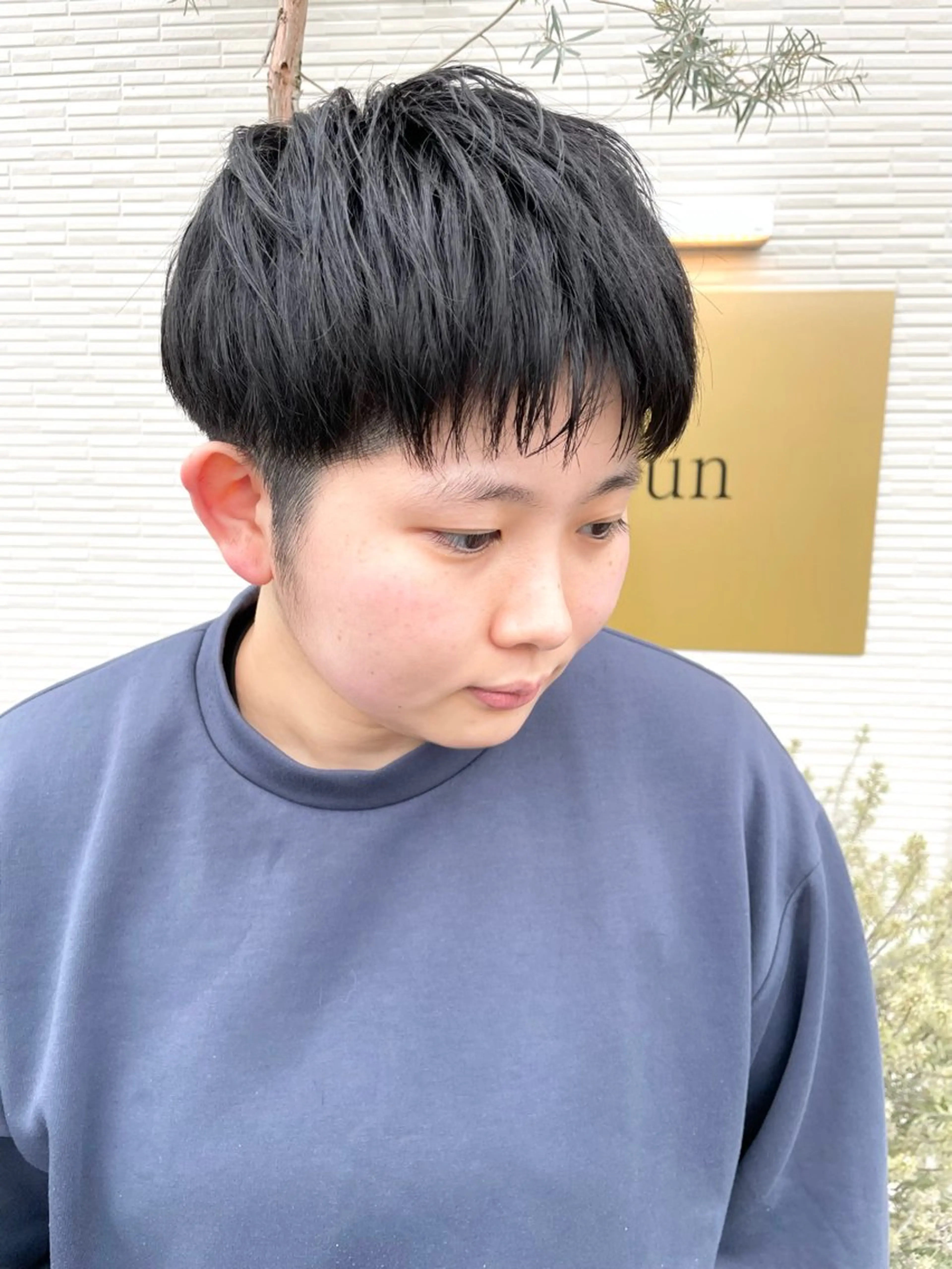 ショート ショートヘア 刈り上げ un【アン】所属・【un】 MANAのヘアスタイル