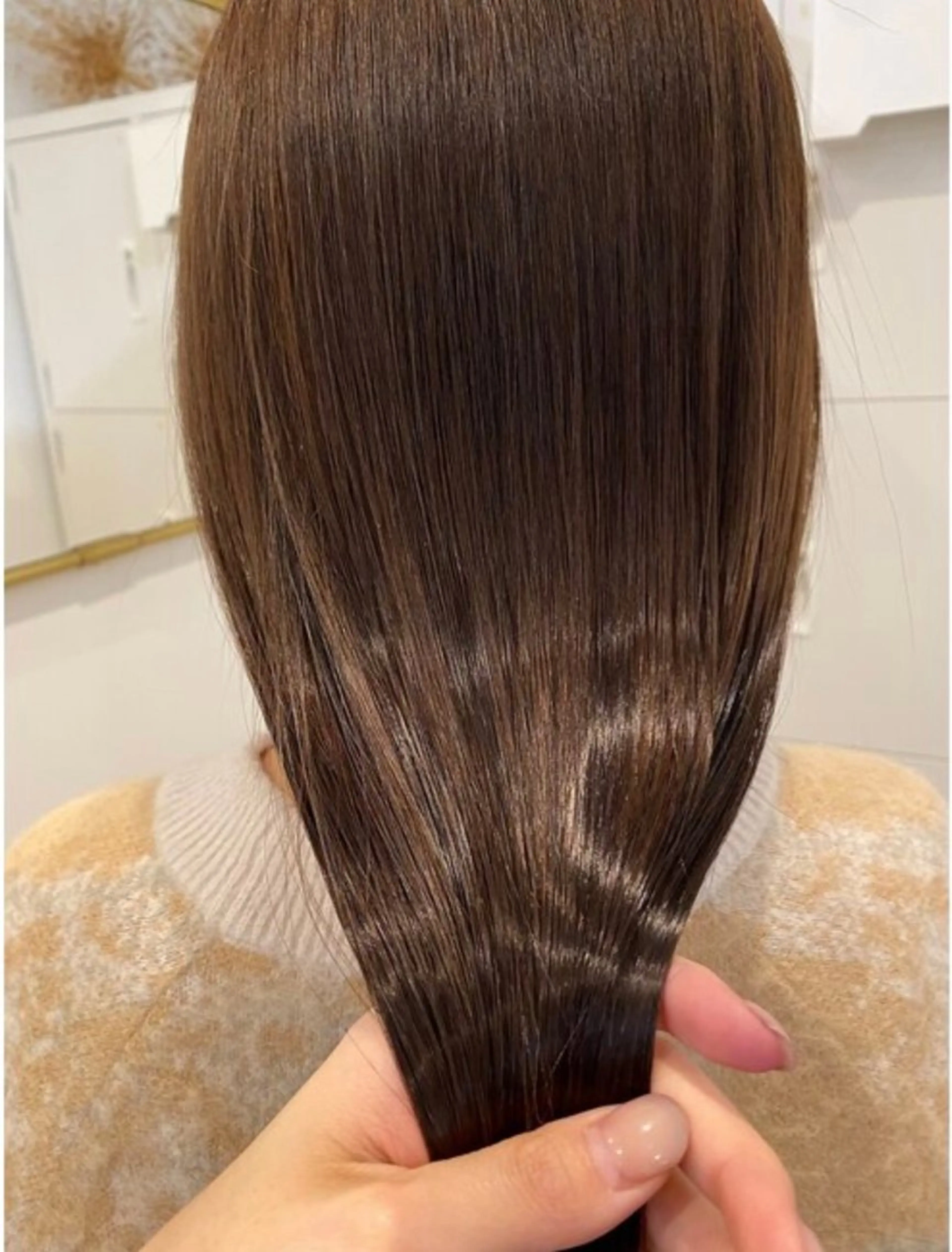 【 SNSで話題 】髪質改善ストレート + カット + ケアカラーの写真