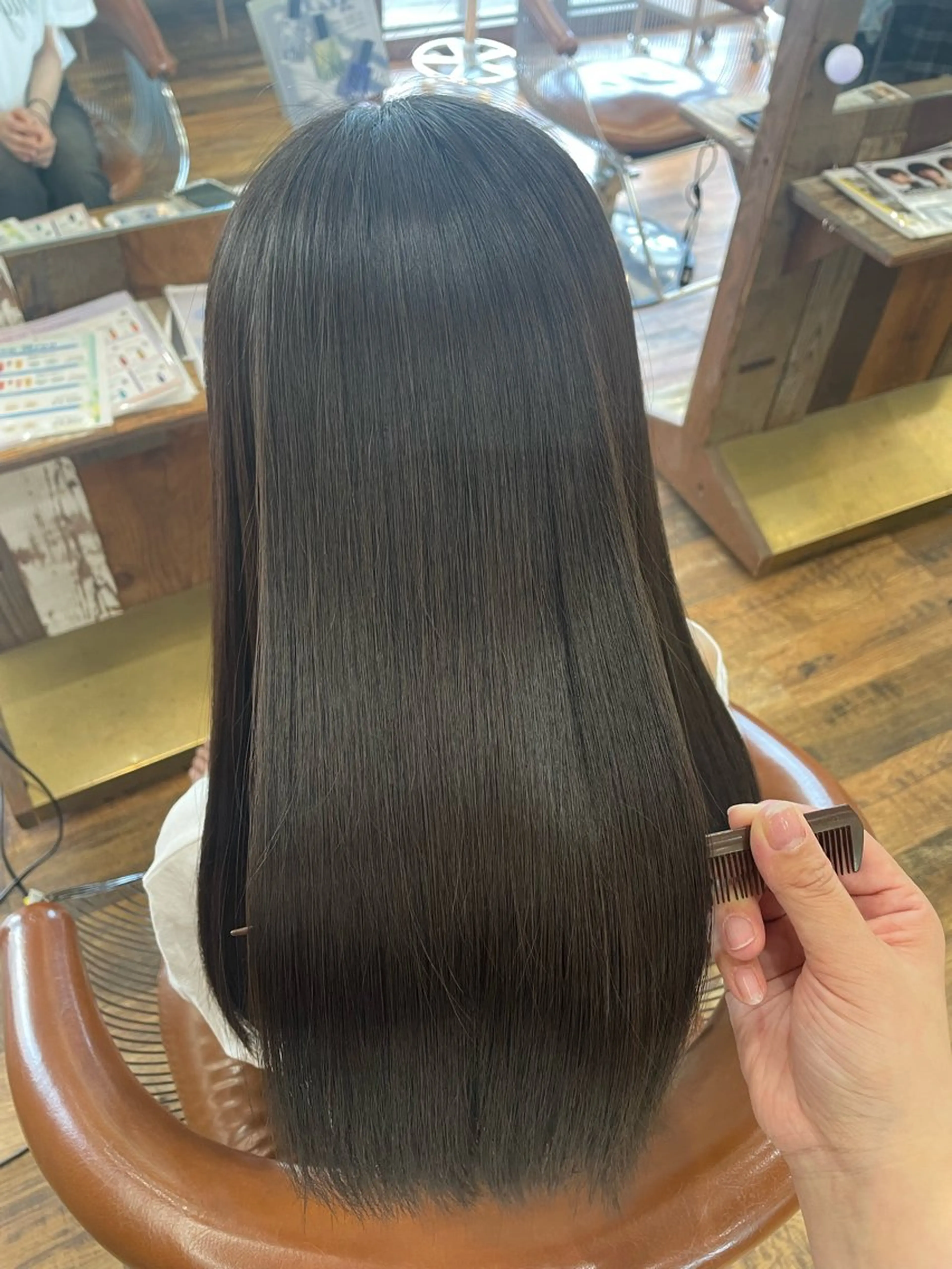 ロング パーマ レナ┊︎髪質改善 ┊︎シルクストレートのヘアスタイル