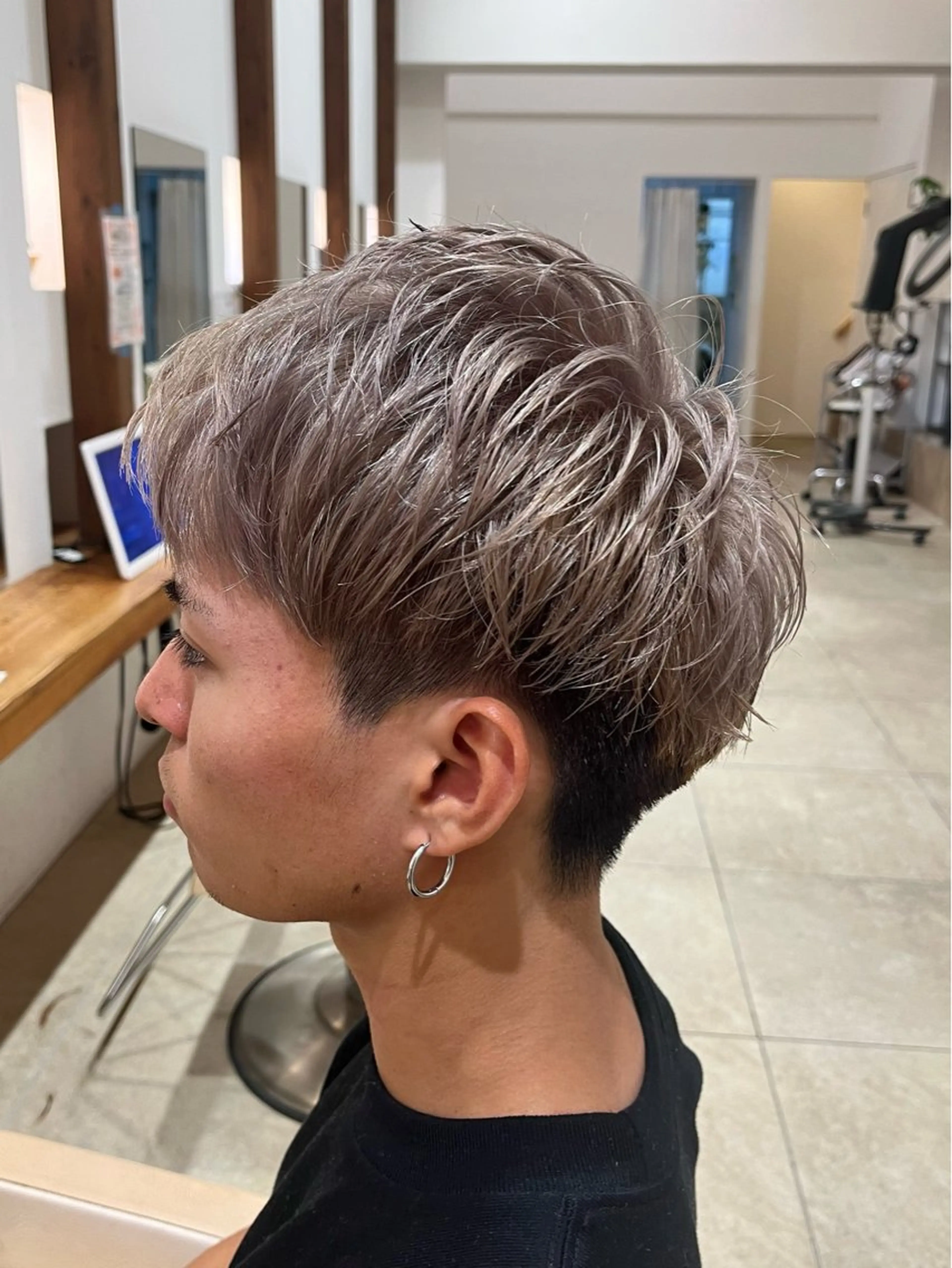 カラー メンズ 沖元 統弥のヘアスタイル