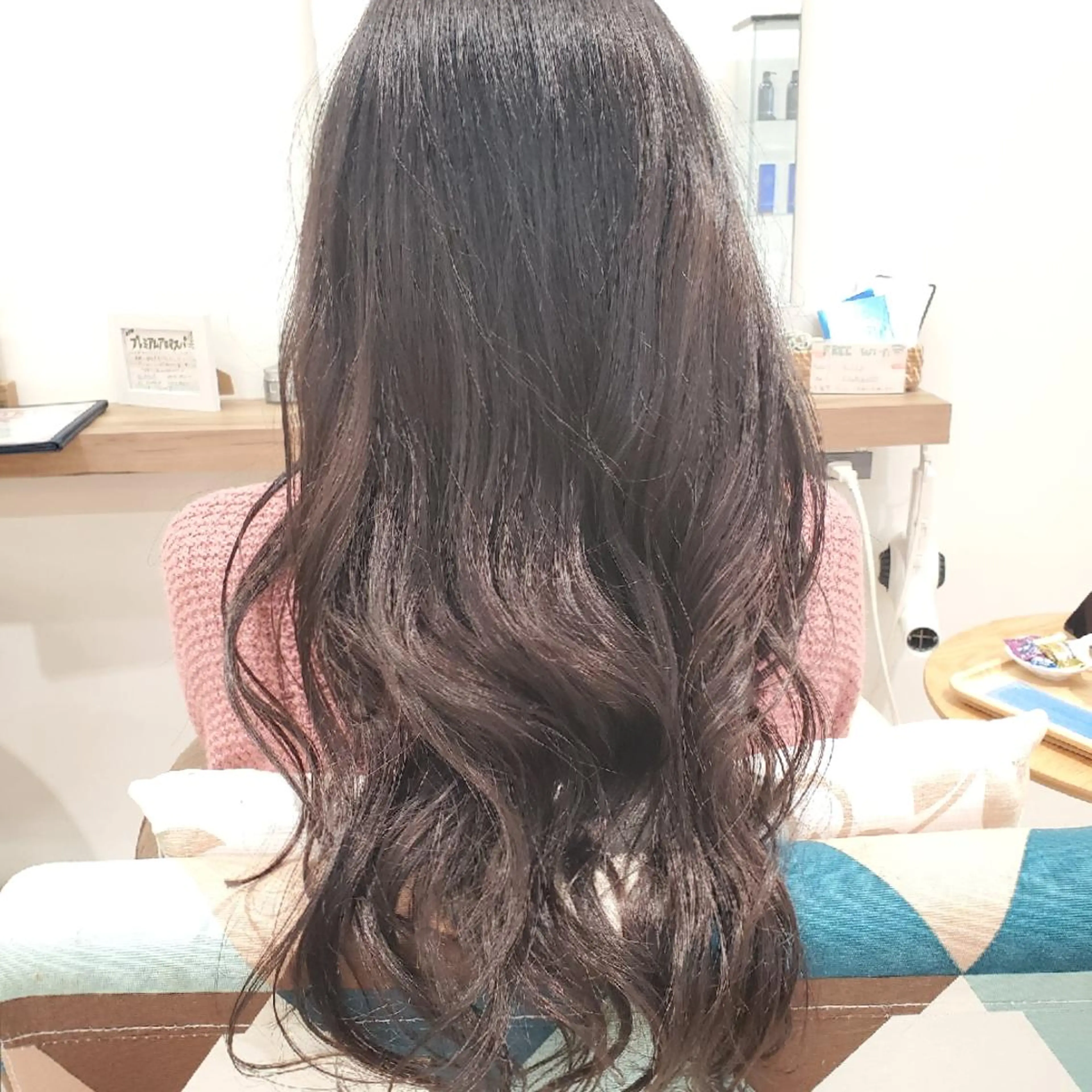 ロング えんどう みほのヘアスタイル