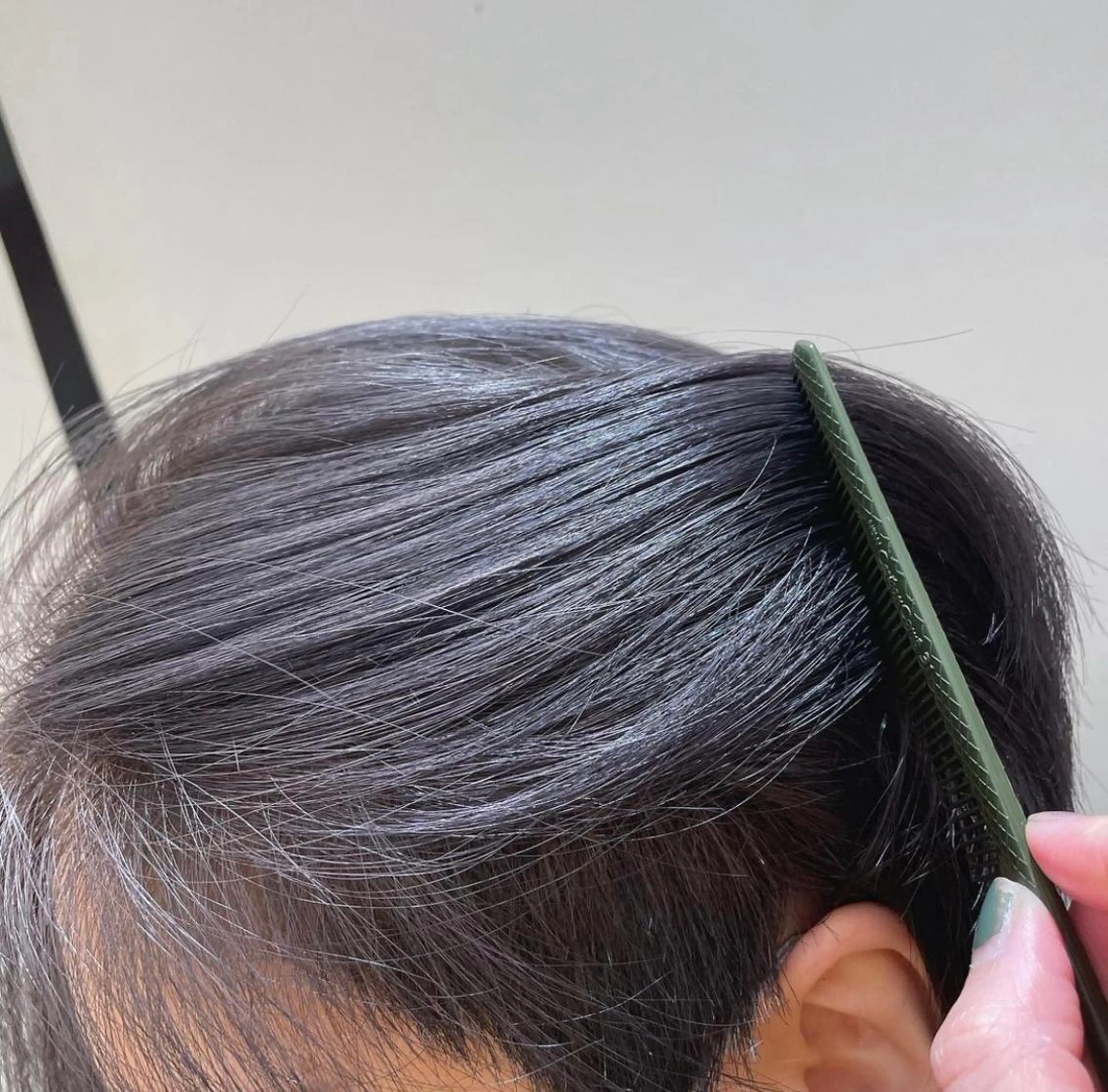 ショート カラー アッシュ ラベンダーカラー ラベンダーアッシュ シルバー 塩谷 雪花のヘアスタイル