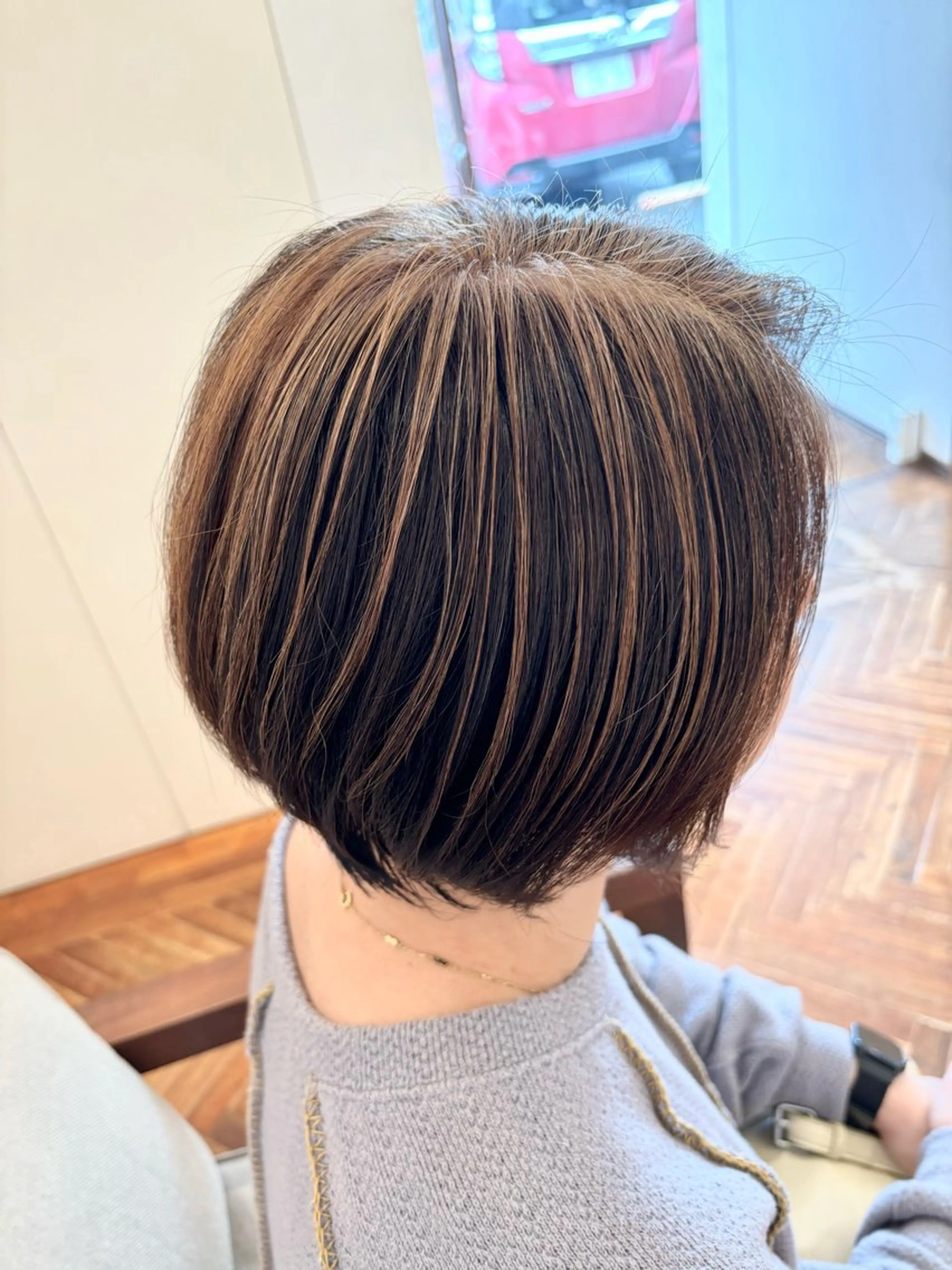 ショート カラー ブリーチ イヤリングカラー イルミナカラー ボブ ショートヘア カット ヘアカラー 秋山知穂🌸縮毛矯正 ショートお任せ🌸のヘアスタイル