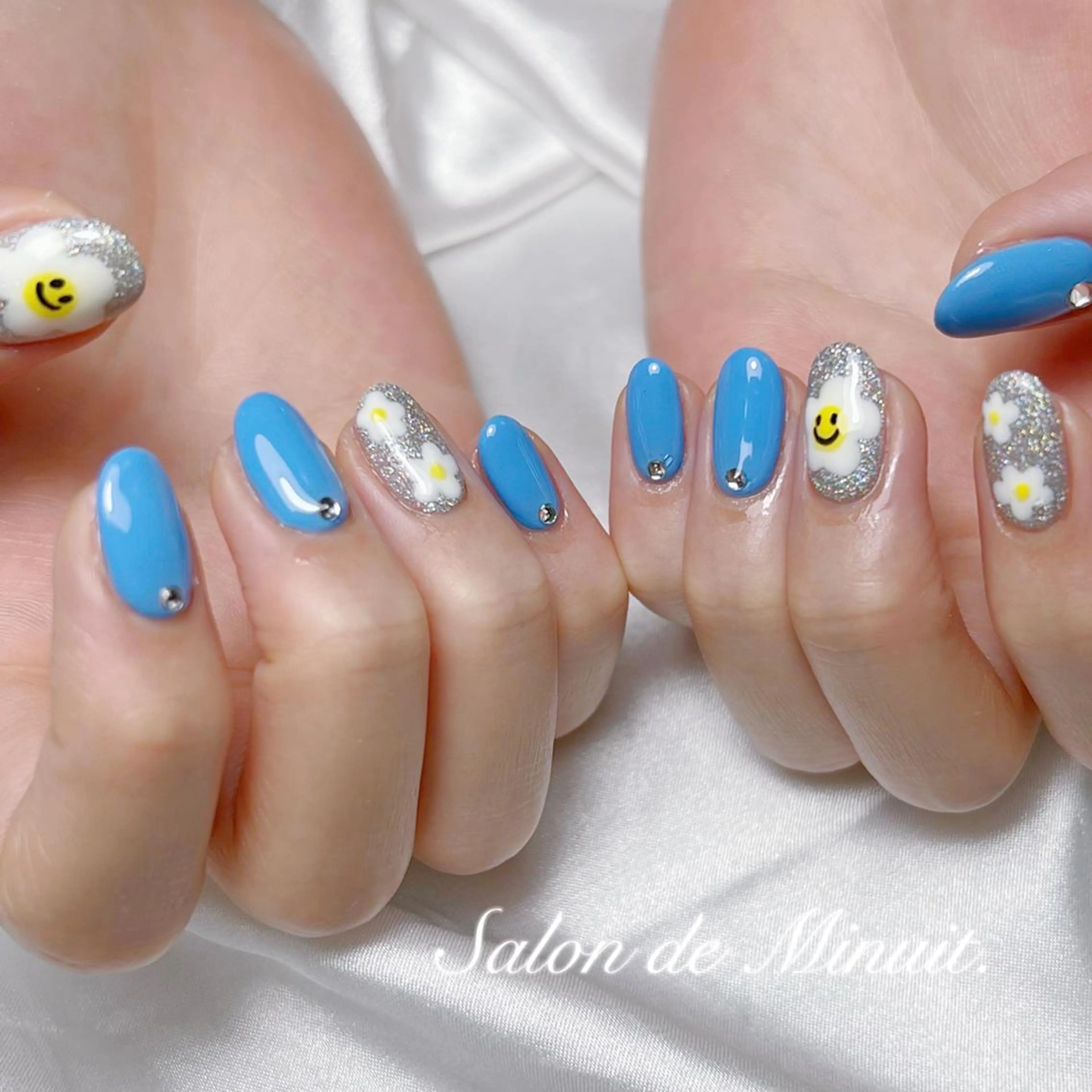 ネイル Momo 🤍のネイルデザイン