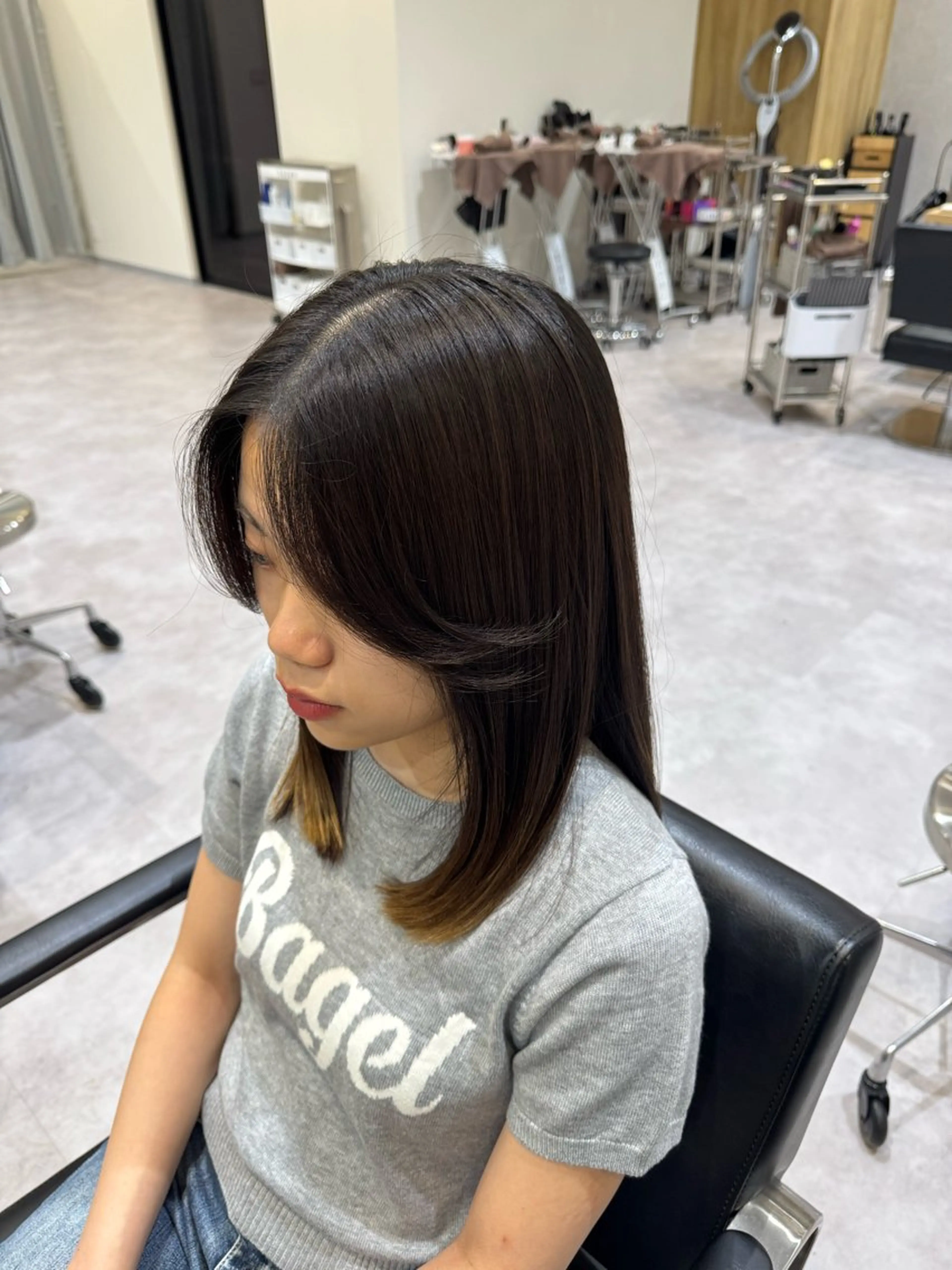 セミロング カット ヘアカラー 縮毛矯正 FURUSHO所属・髪質改善/縮毛矯正 /メンズパーマ川田のヘアスタイル