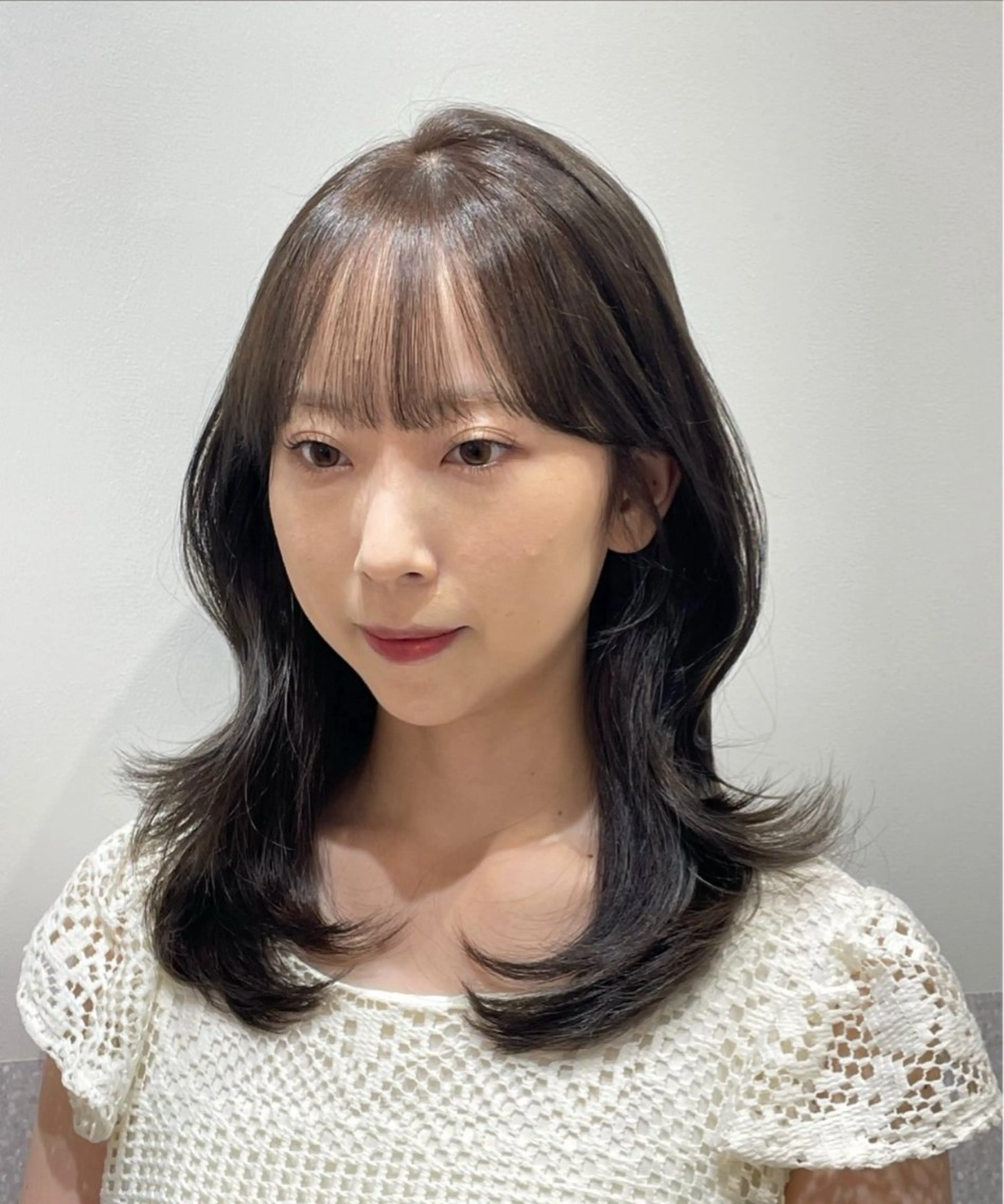 ミディアム ミディアムレイヤー ハッシュカット ハイレイヤー 韓国風ヘア レイヤーカット カット ヘアカラー トリートメント ❤︎︎韓国ヘア❤︎︎ 𝑺𝒉𝒊𝒉𝒐のヘアスタイル