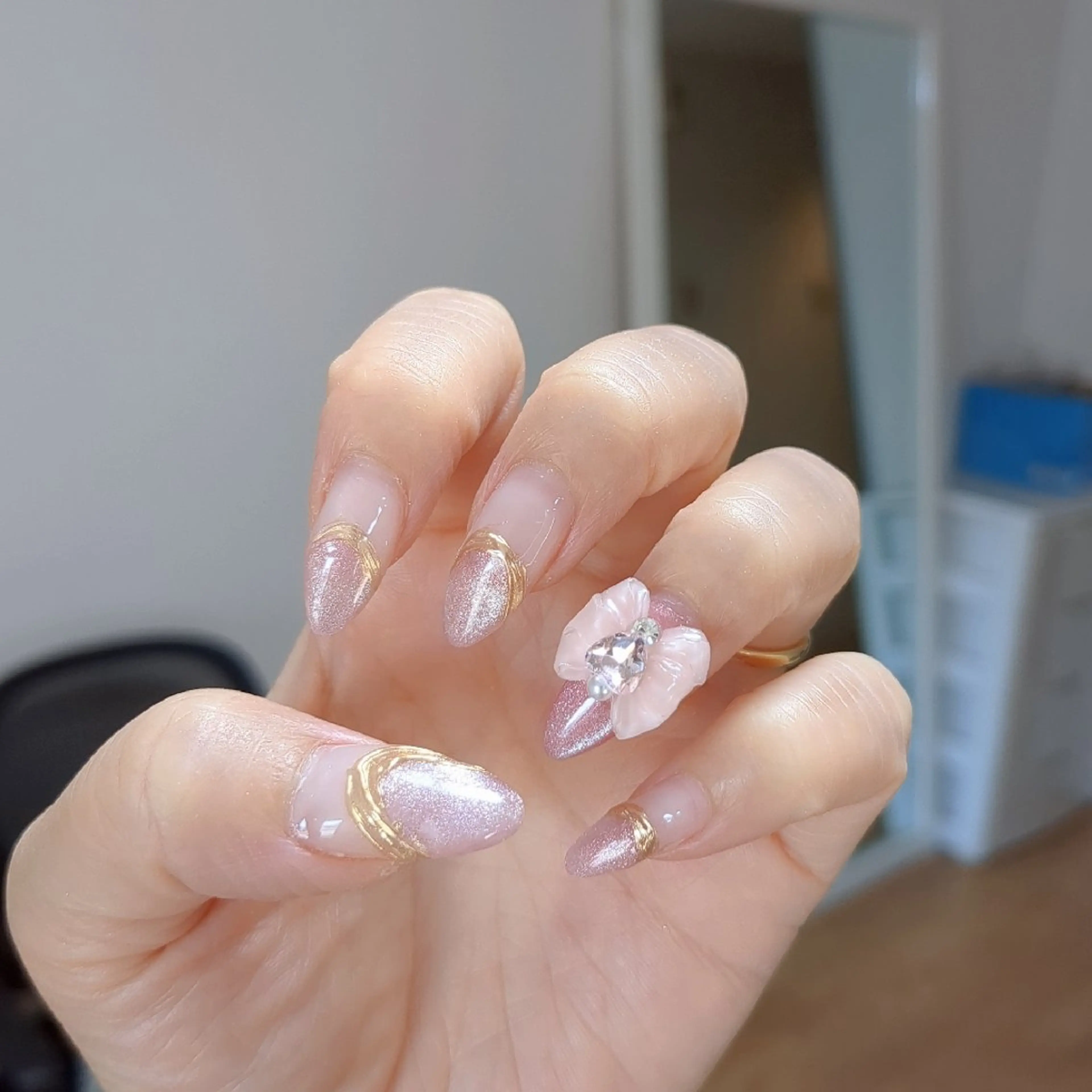 ネイル ハンドネイル E·U·B ネイル所属・横浜市中区曙町 E·U·Bネイルのネイルデザイン