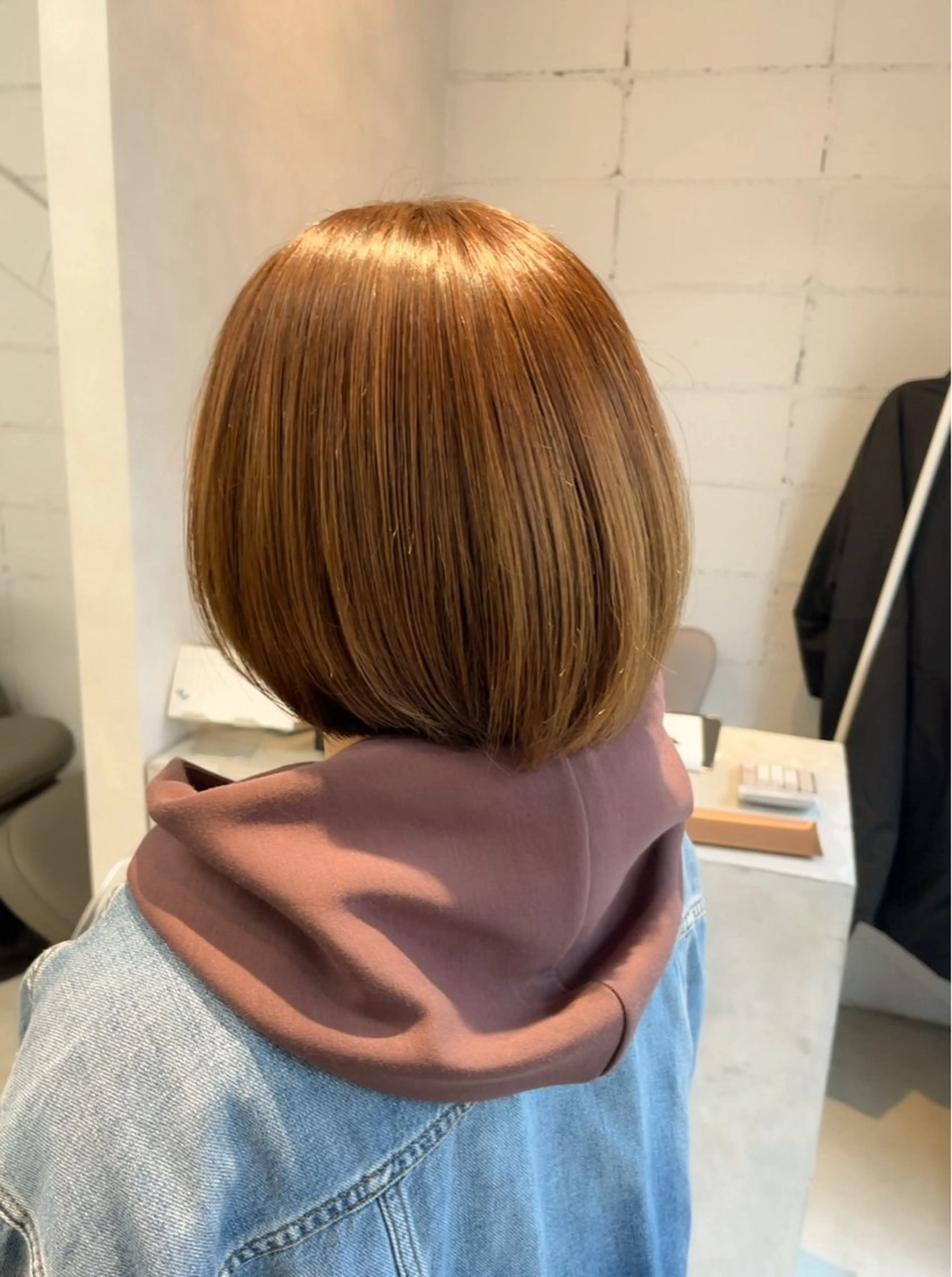 ショート カラー ベージュカラー ブリーチ ブリーチなしカラー FERIA あべの yumeho🍭のヘアスタイル