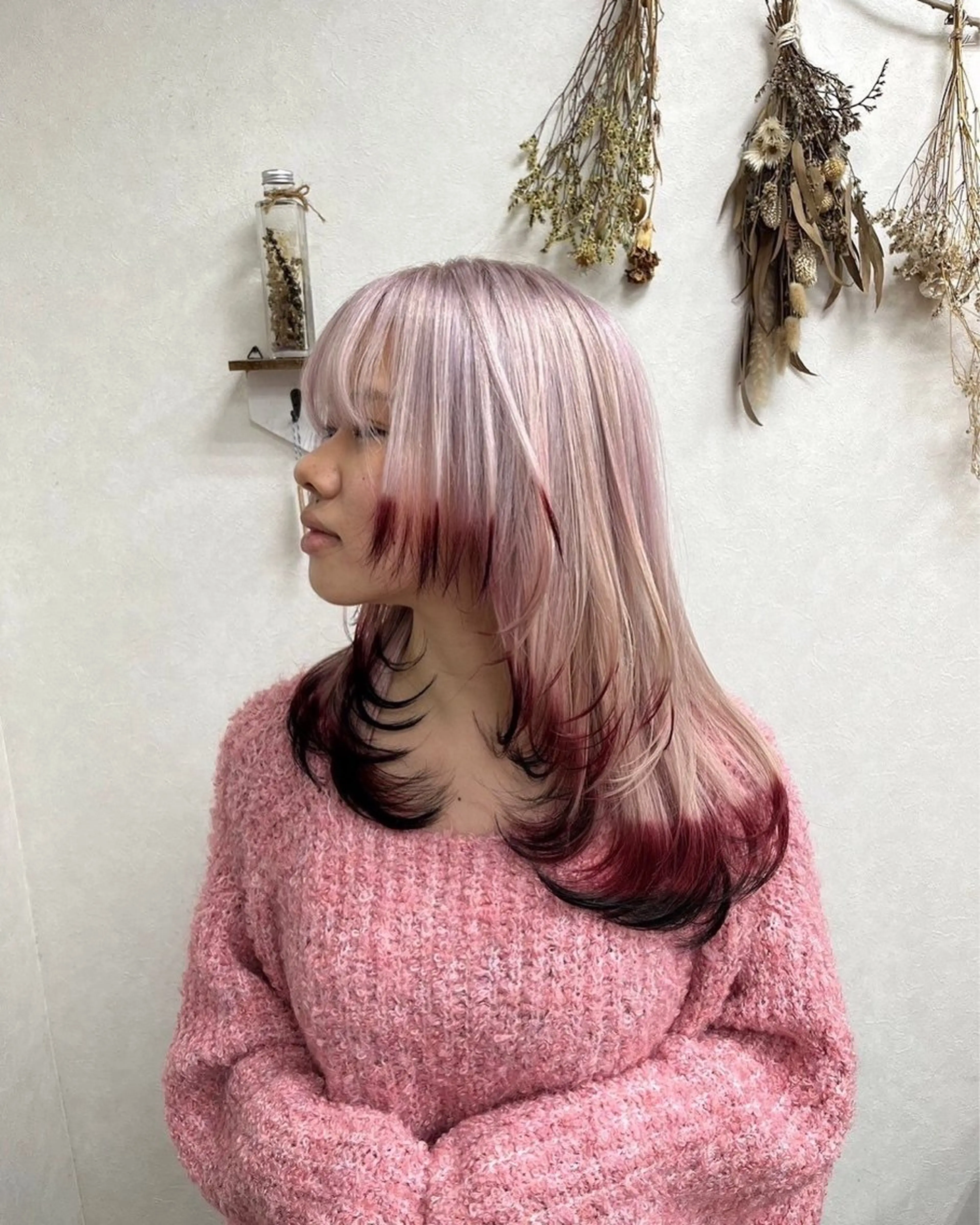 ロング ヘアカラー かのブリーチカラー 🎧⛓️🩶のヘアスタイル