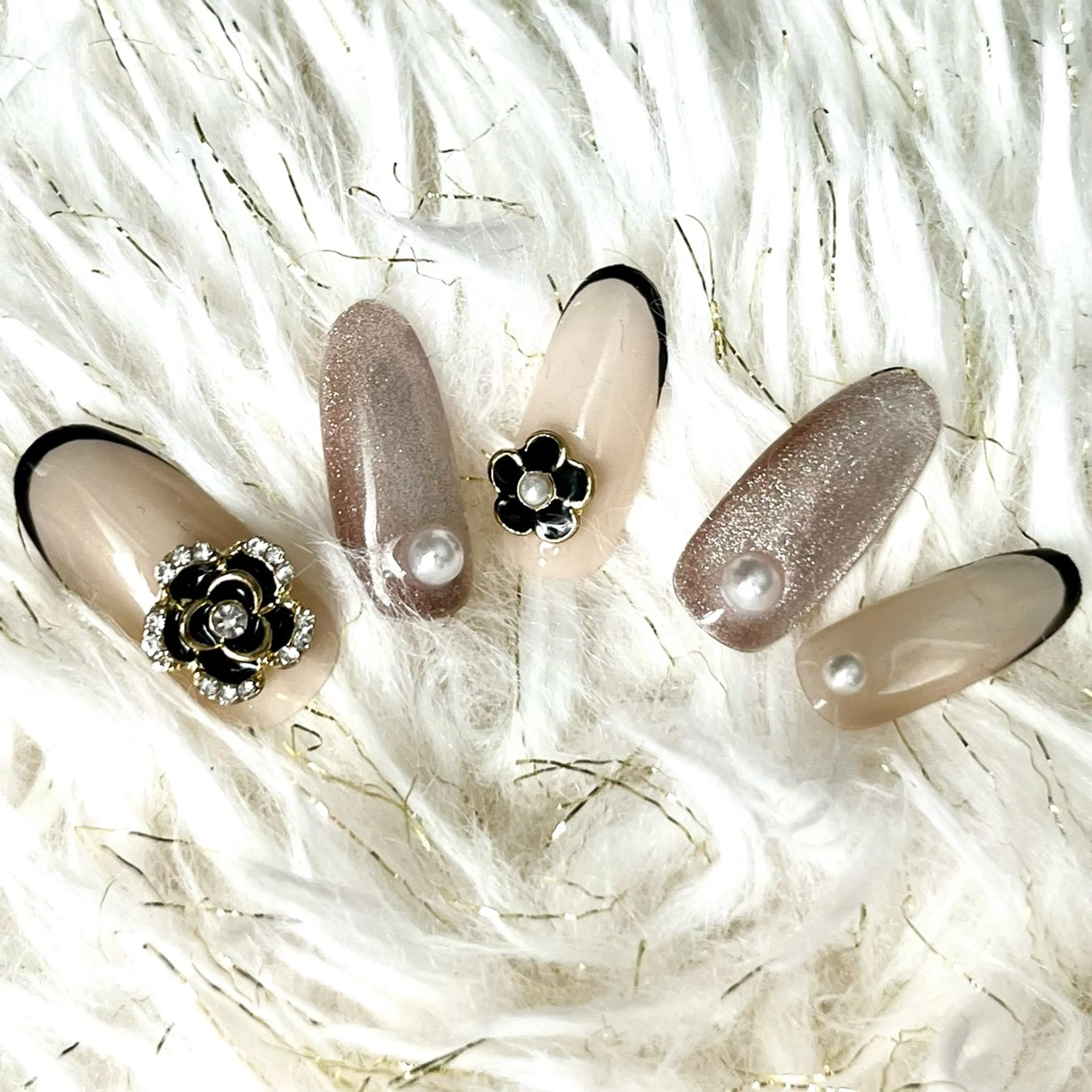 ネイル ワンホンネイル ルル ソレイユのネイルデザイン