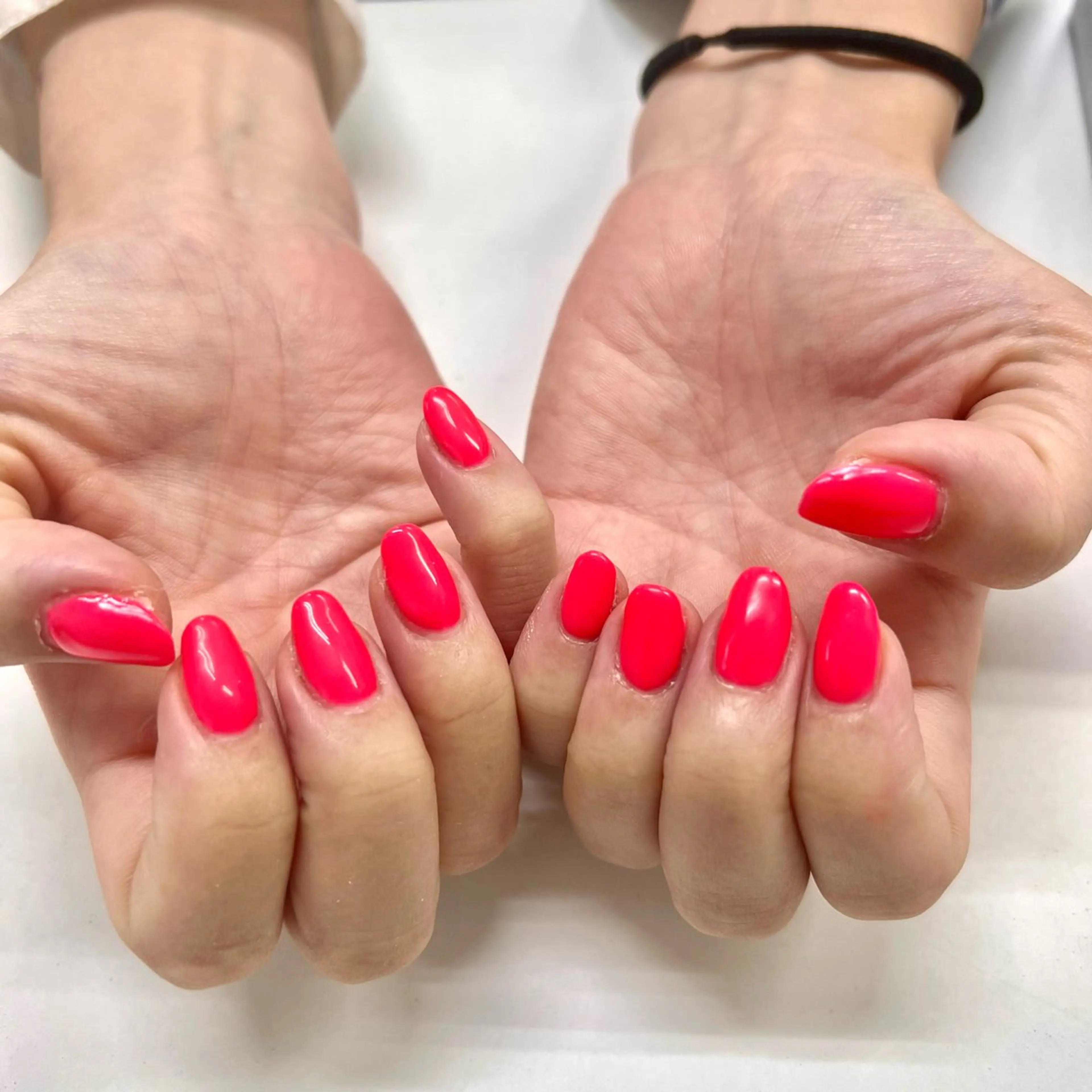 ネイル ワンカラーネイル ピンク ネイルサロンエーナイン琴似店所属・鈴木 彩友のネイルデザイン