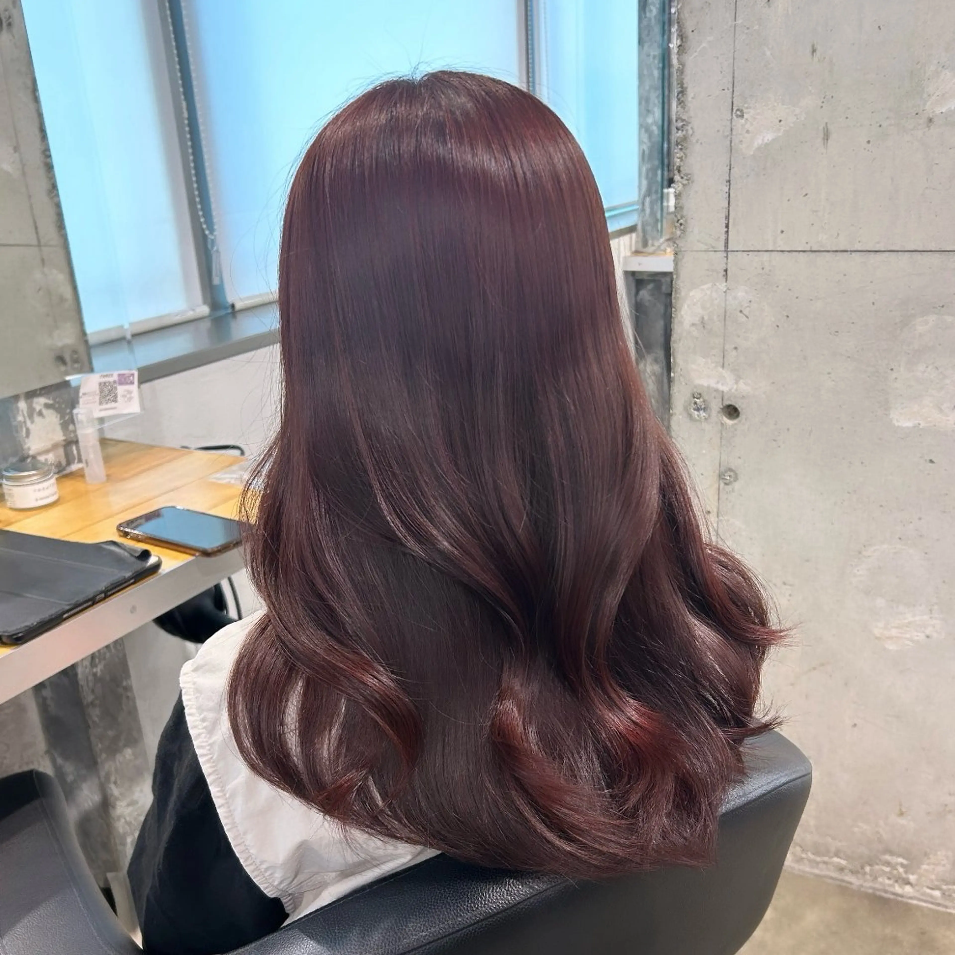 ミディアム IS所属・横浜美容室/透明感 カラー/レイヤーのヘアスタイル