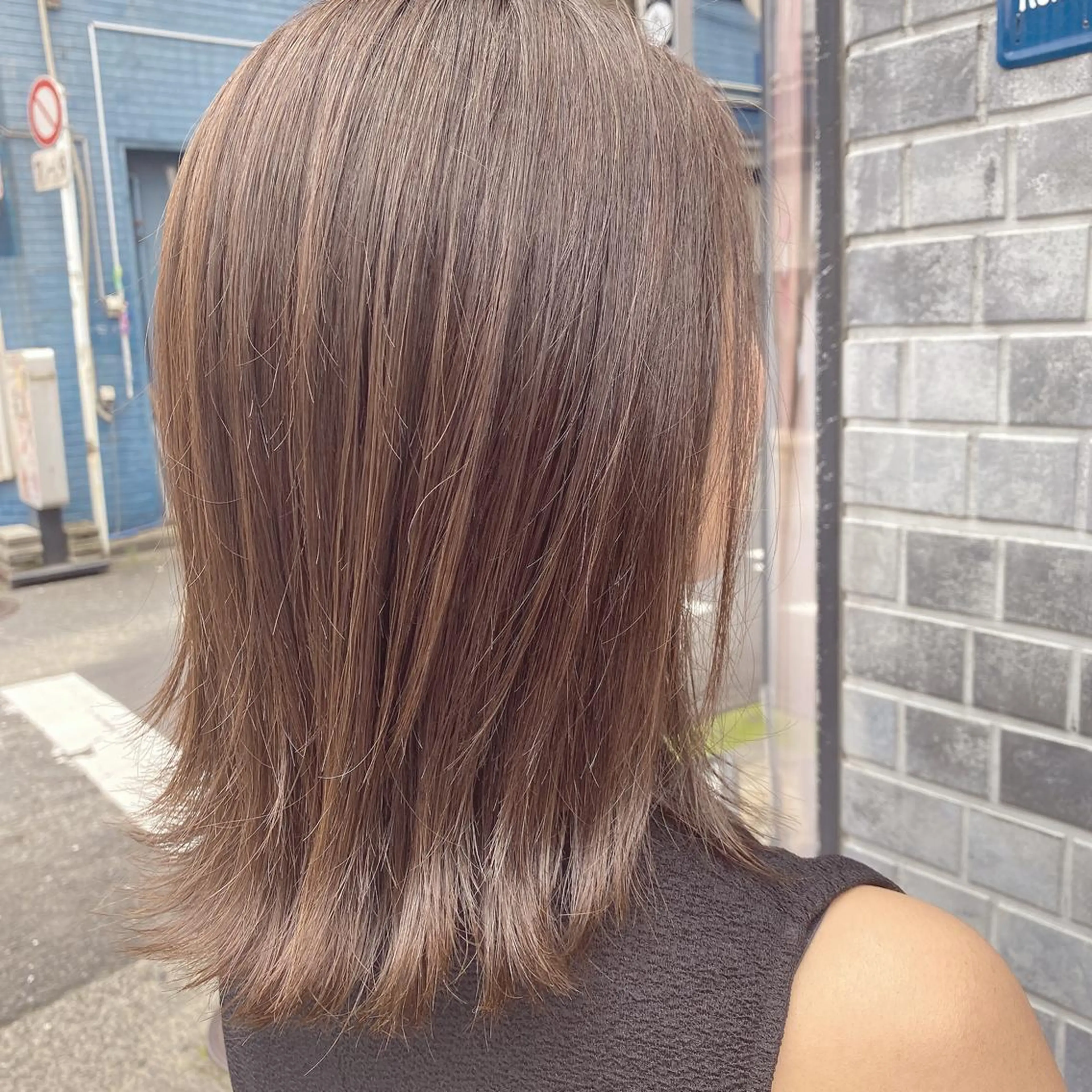 セミロング カラー ベージュカラー ✳︎SERA✳︎ 平日のみご案内のマツエク・マツパデザイン