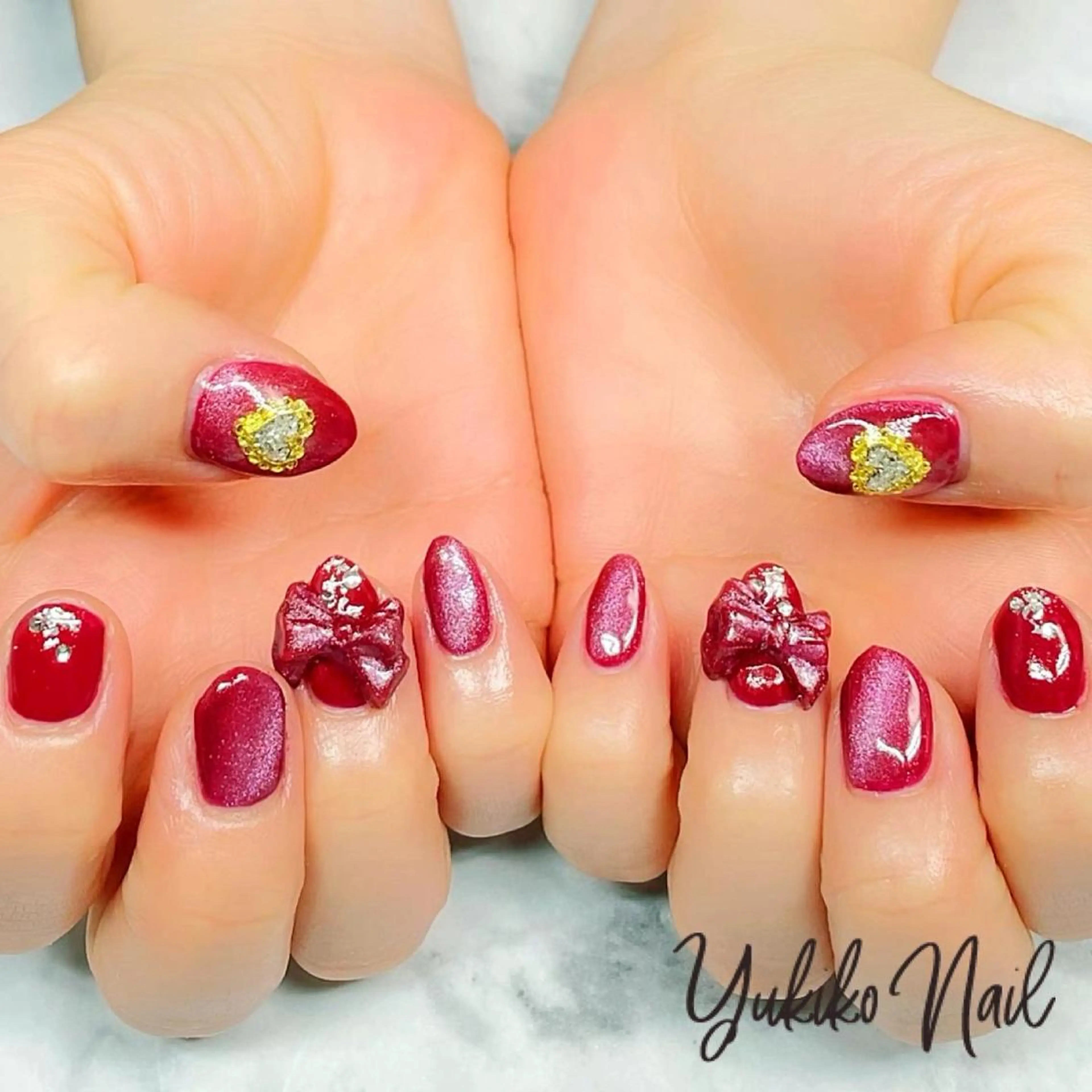 ネイル マグネットネイル 持ち込み リボン ワンホンネイル 冬ネイル ハンドネイル ユキコ ネイルのネイルデザイン