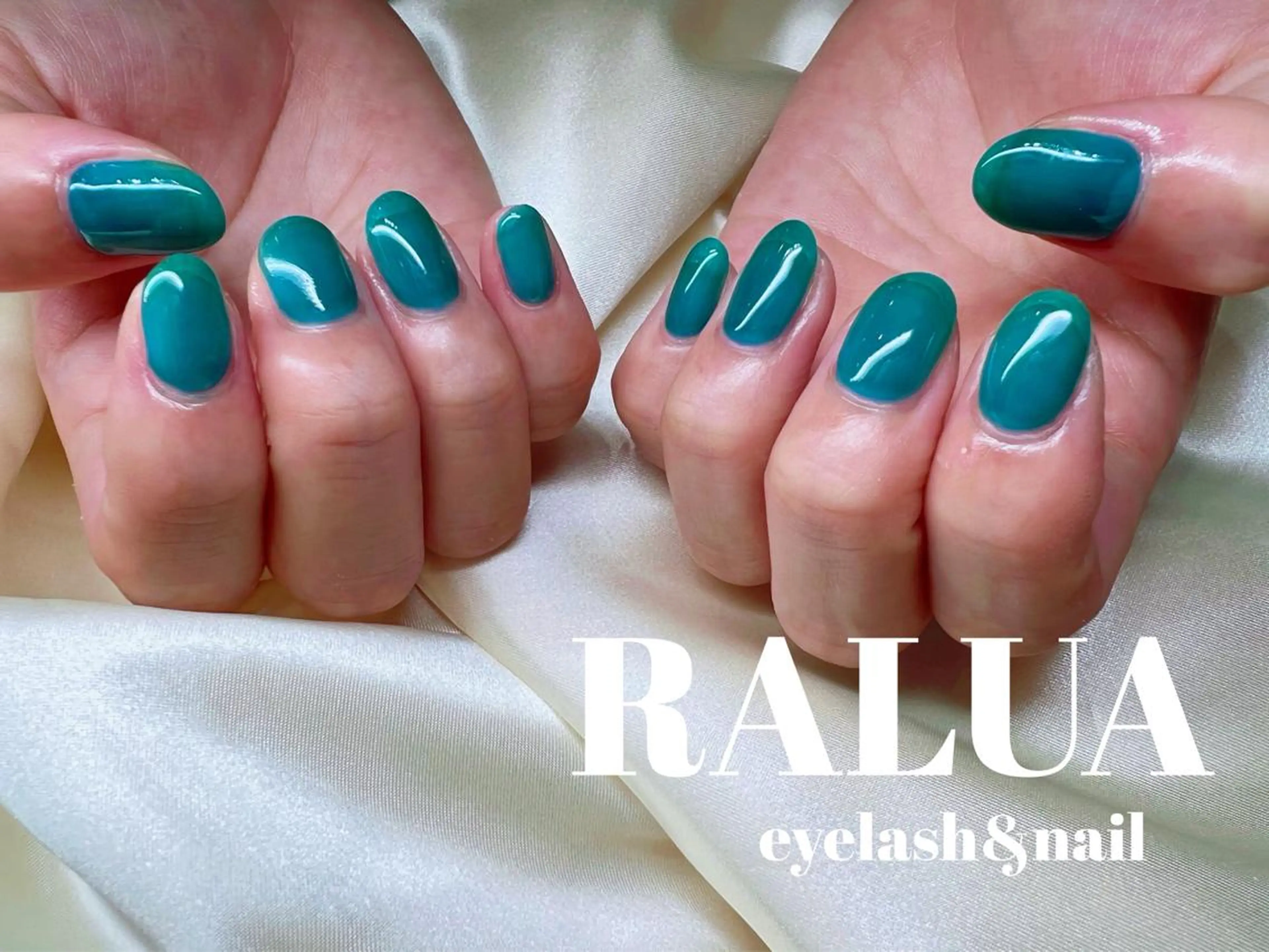 ネイル RALUA shiori🐰のネイルデザイン