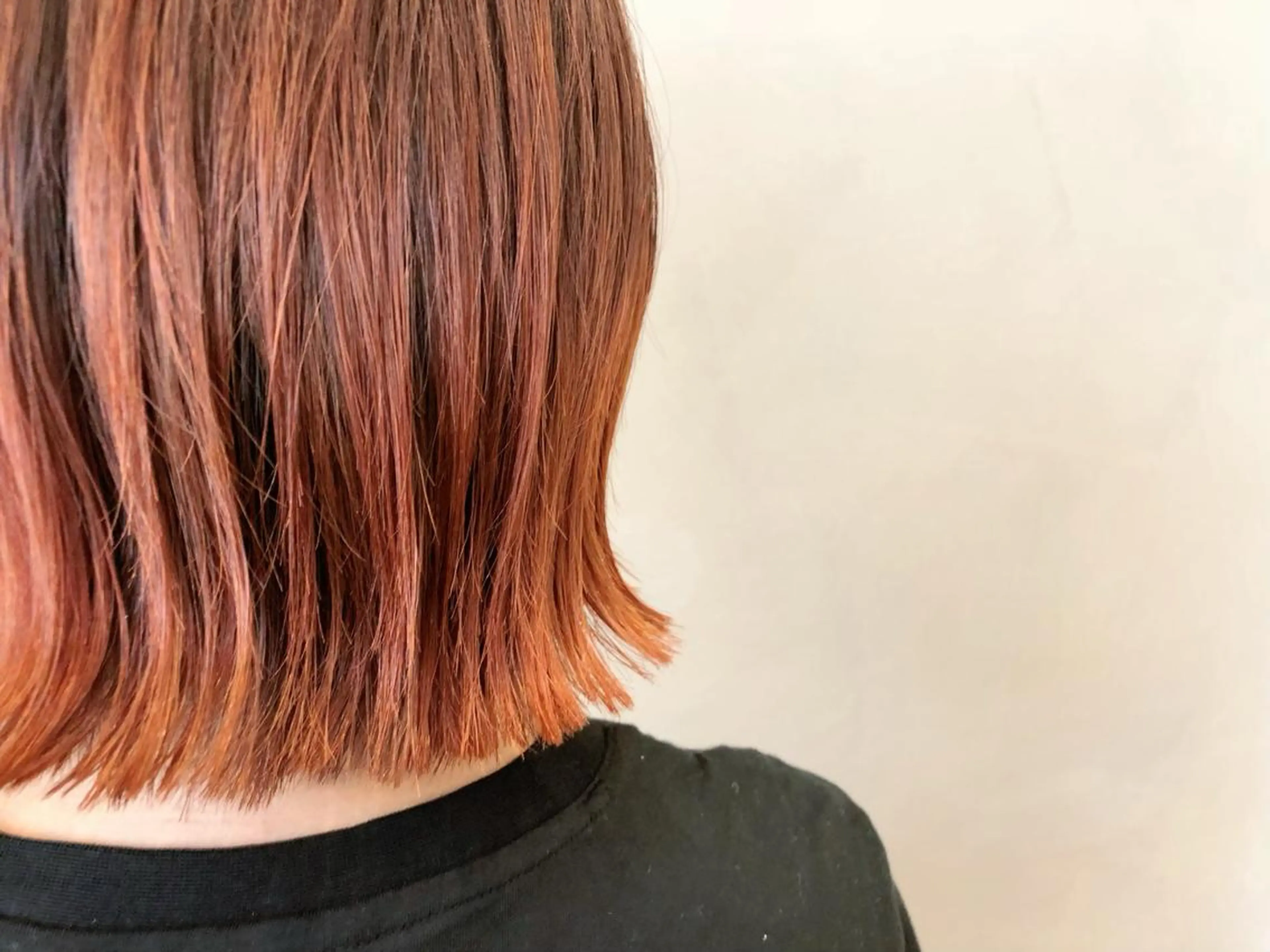 ショート カラー グラデーションカラー オレンジ ボブ カット ヘアカラー ピンク/ベージュ /似合わせ/田島百華のヘアスタイル