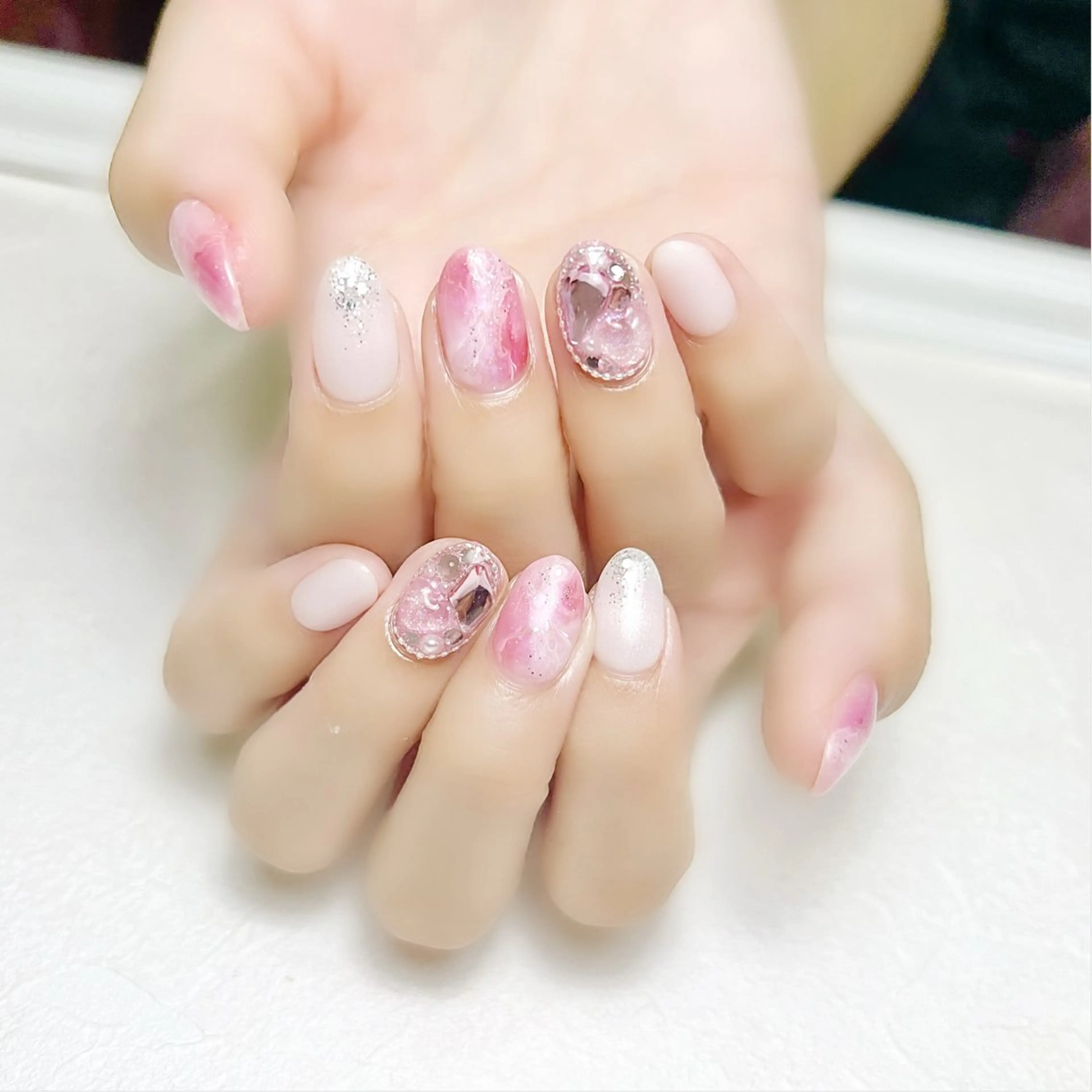ネイル ガーリー キラキラネイル ニュアンスネイル ピンク 春ネイル rouse nail RISATOのネイルデザイン
