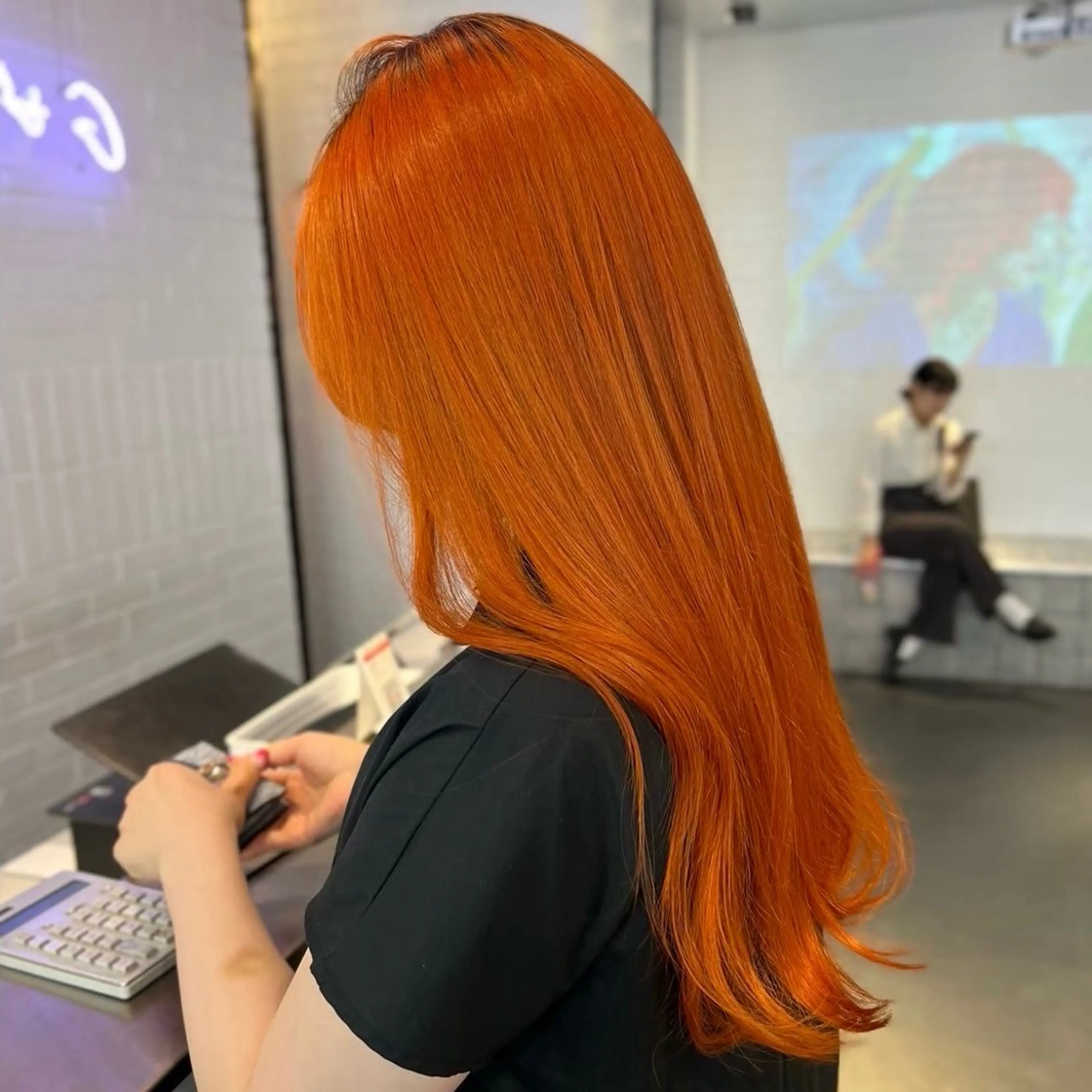 ロング カラー ハイトーン/ケア特化 ♥️あいみ♥️のヘアスタイル