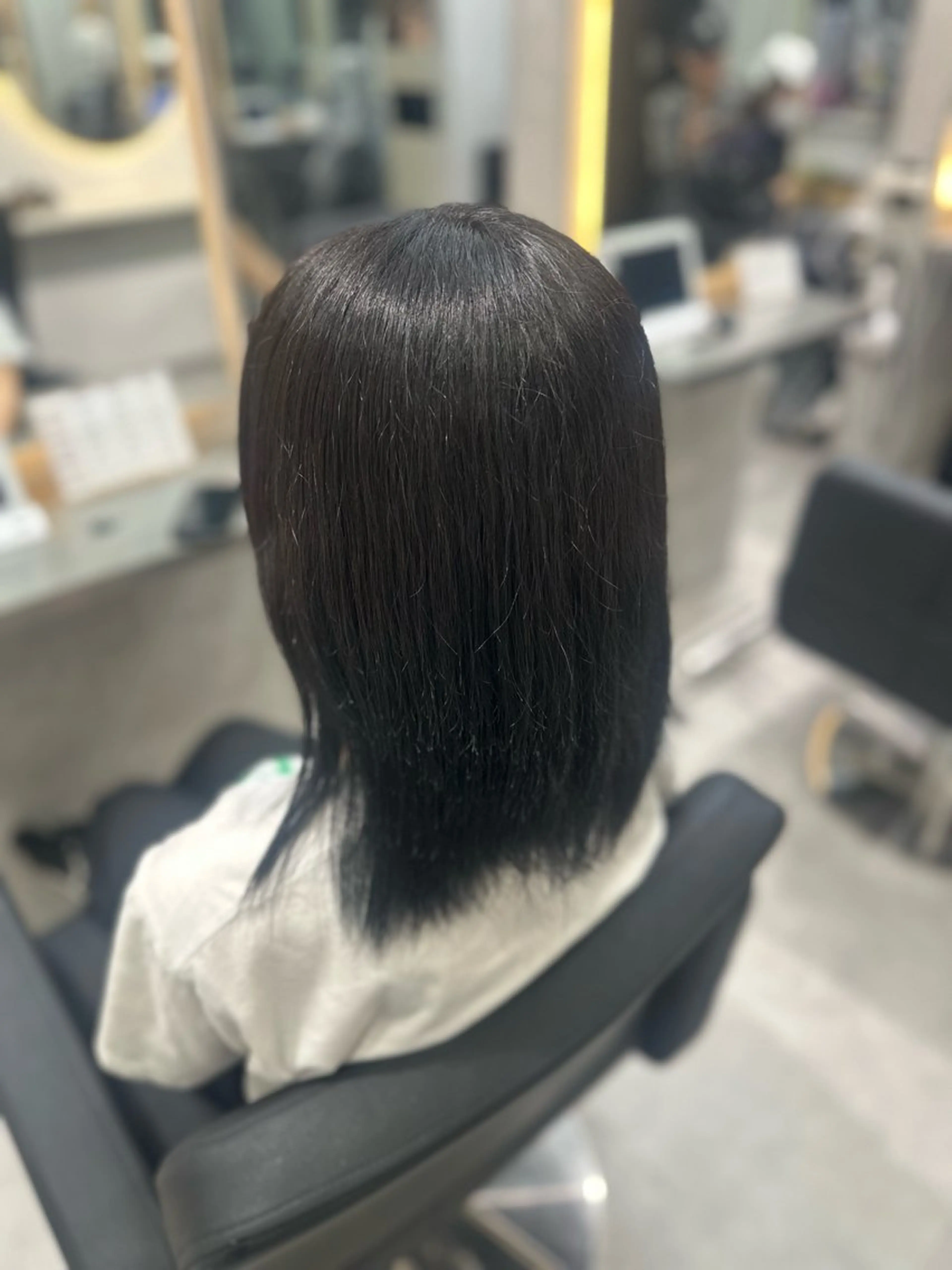 カラー 黒髪 ブルーカラー ブルーブラック 濵﨑 颯七のヘアスタイル