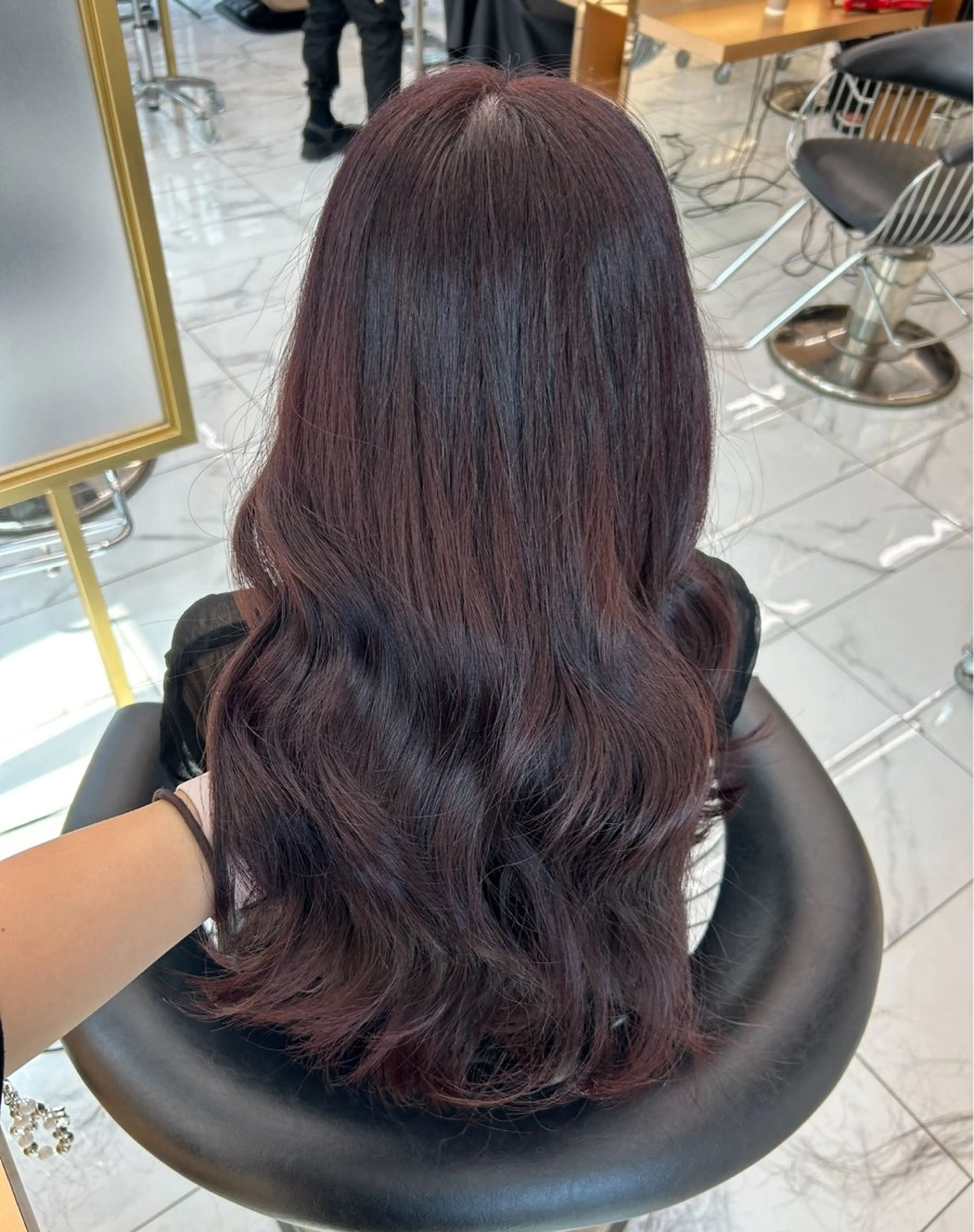 ロング カラー Miyu's所属・𝑨𝑲𝑶 🍒/ ピンクカラーのヘアスタイル