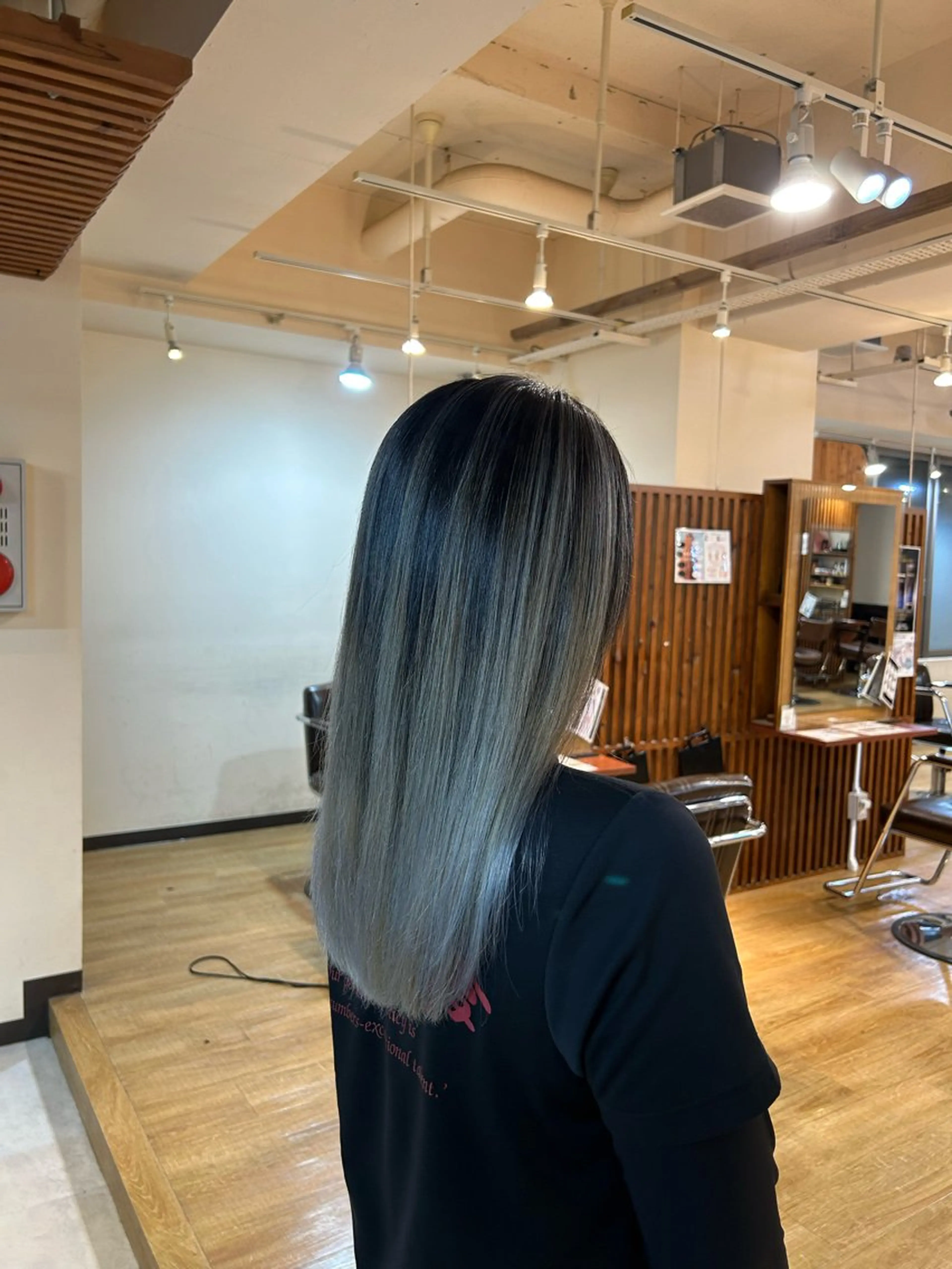 ロング ヘアカラー ブリッツレボルト所属・林 佑哉のヘアスタイル