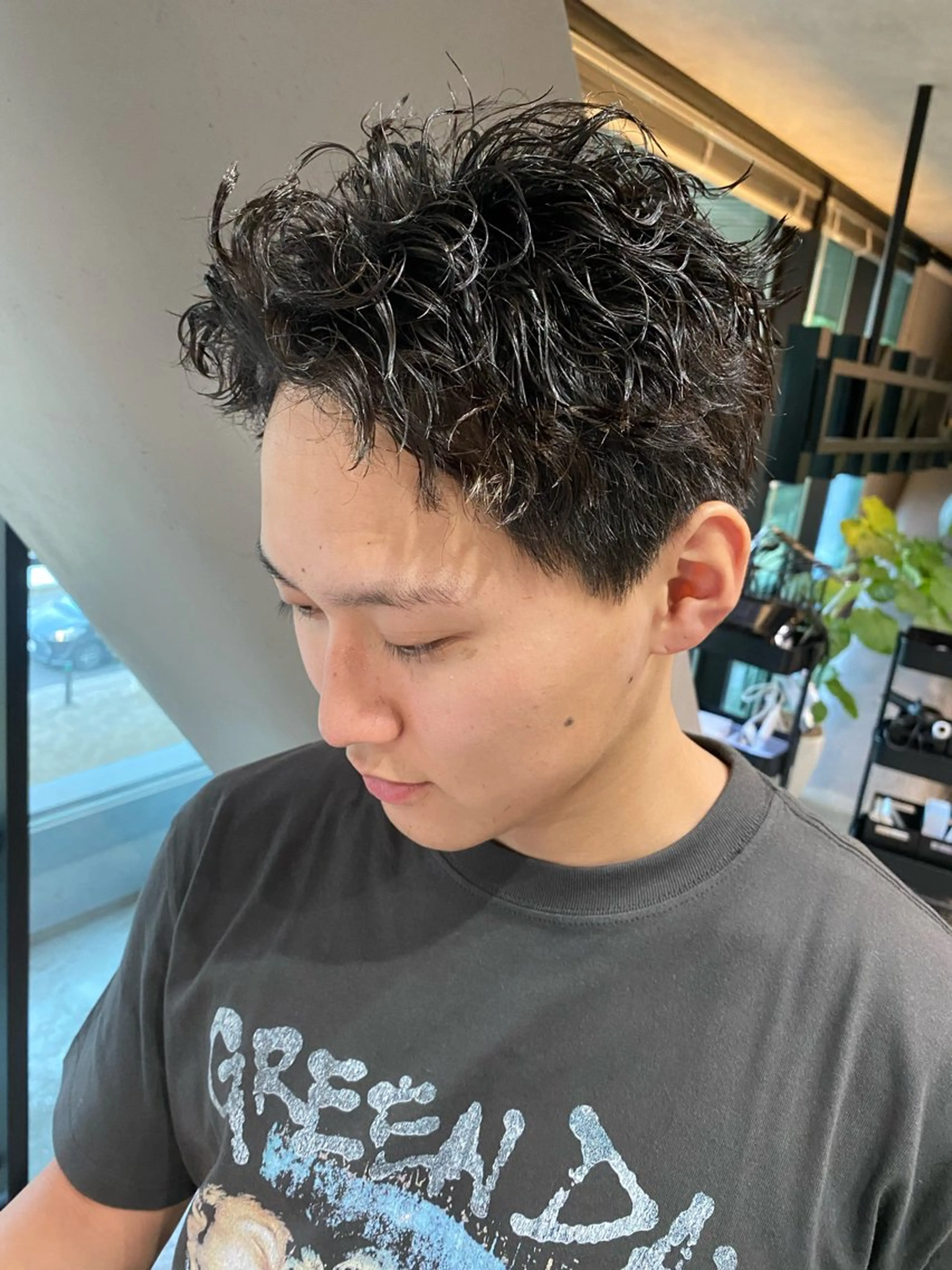 パーマ メンズ GANNI所属・Dawgs 三浦蓮華のヘアスタイル