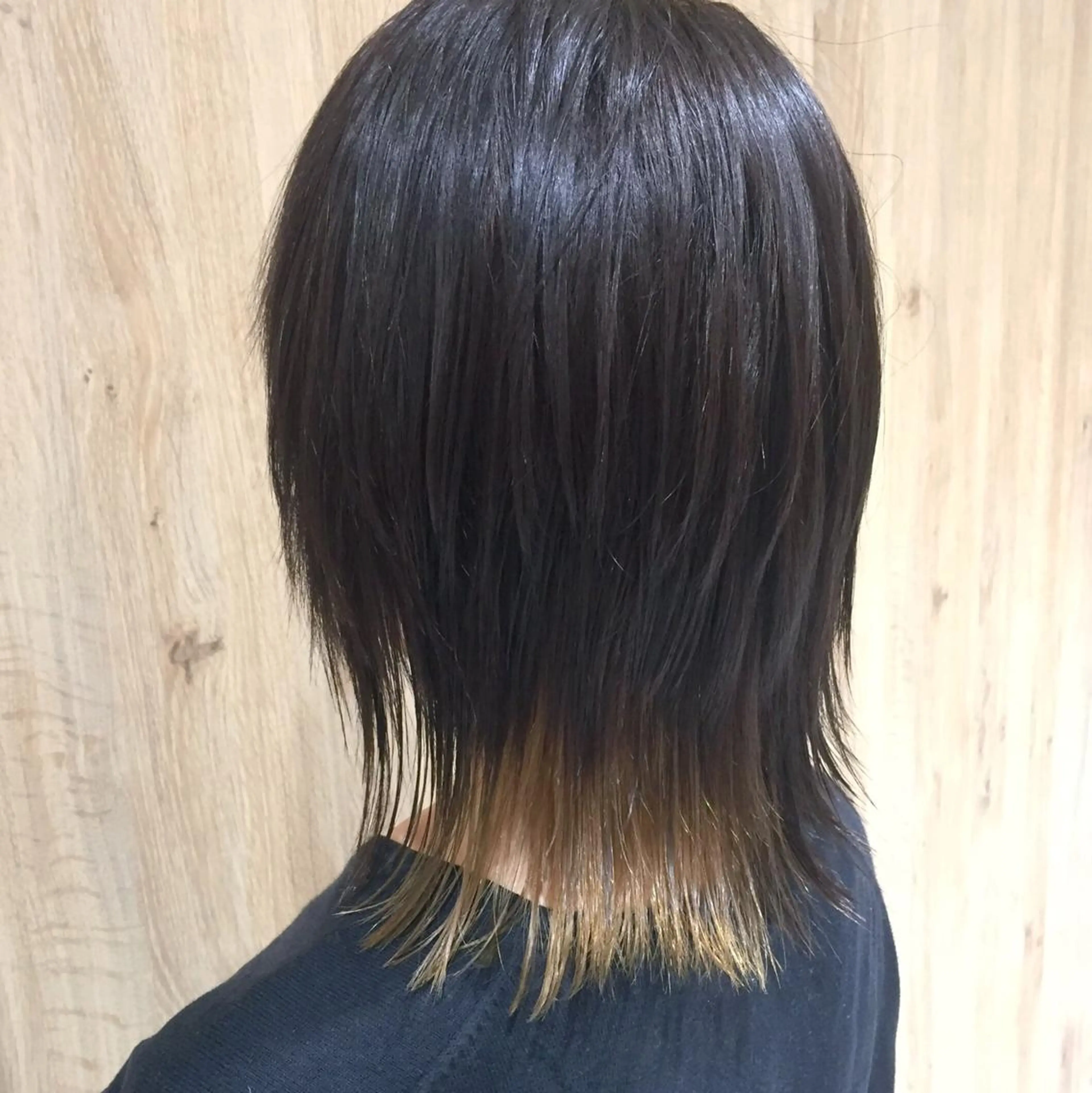 ショート カラー インナーカラー 中林 由佳のヘアスタイル