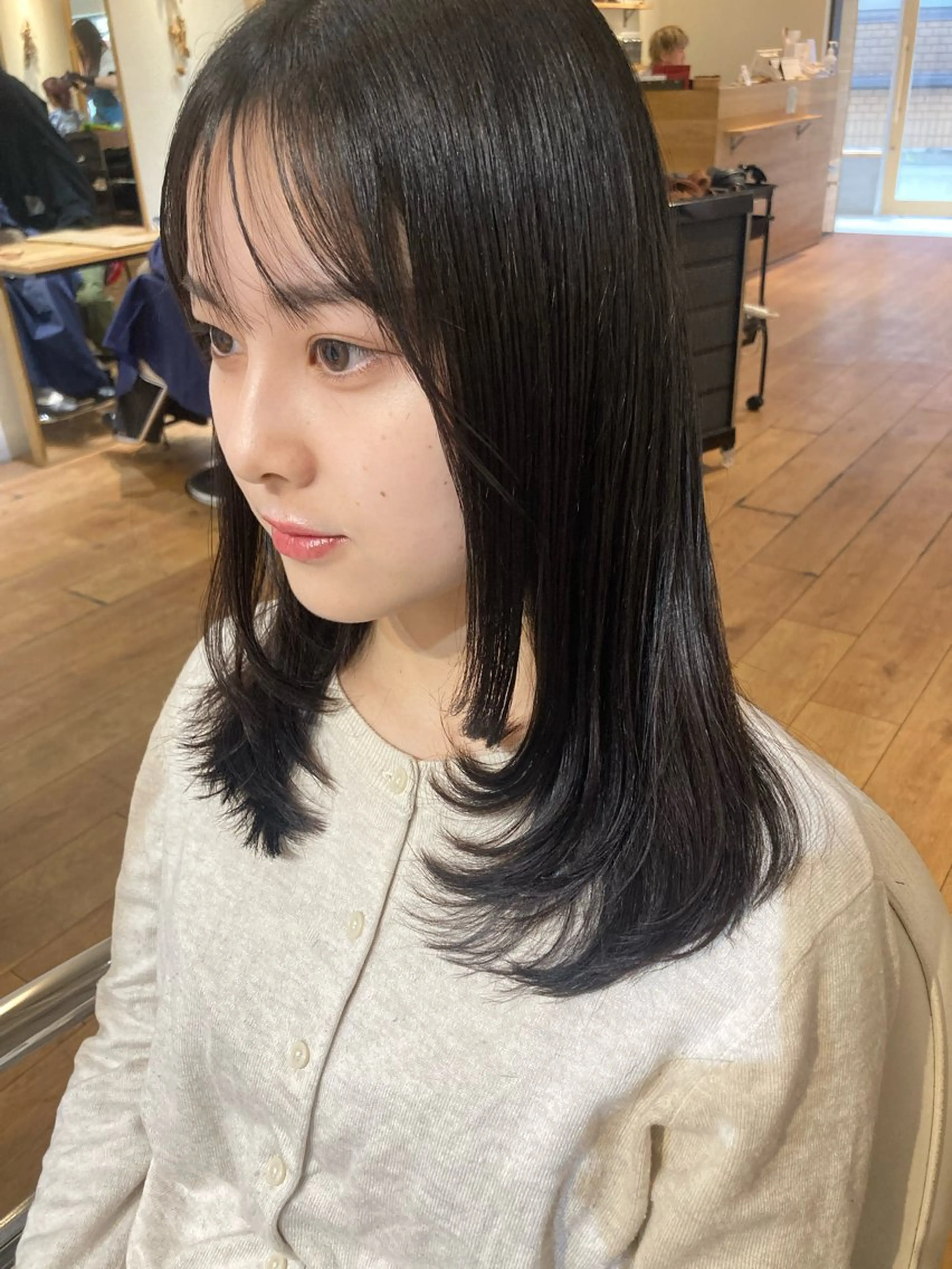 セミロング NEWI 京橋 京橋【tomomi】のヘアスタイル