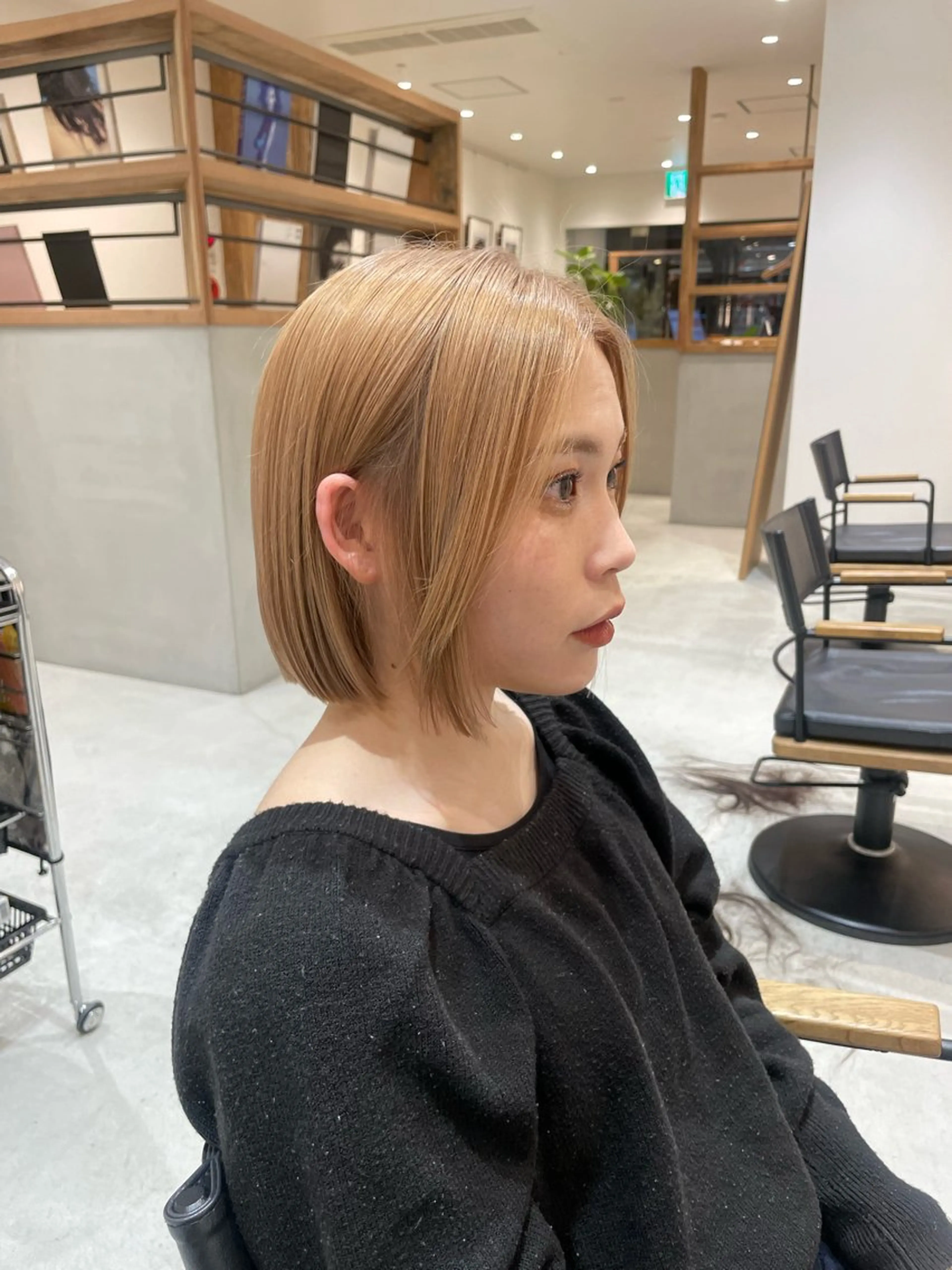 🌟似合わせカット＋ブリーチ＋カラー＋トリートメント🌟　カラーのご相談もお待ちしておりますの写真