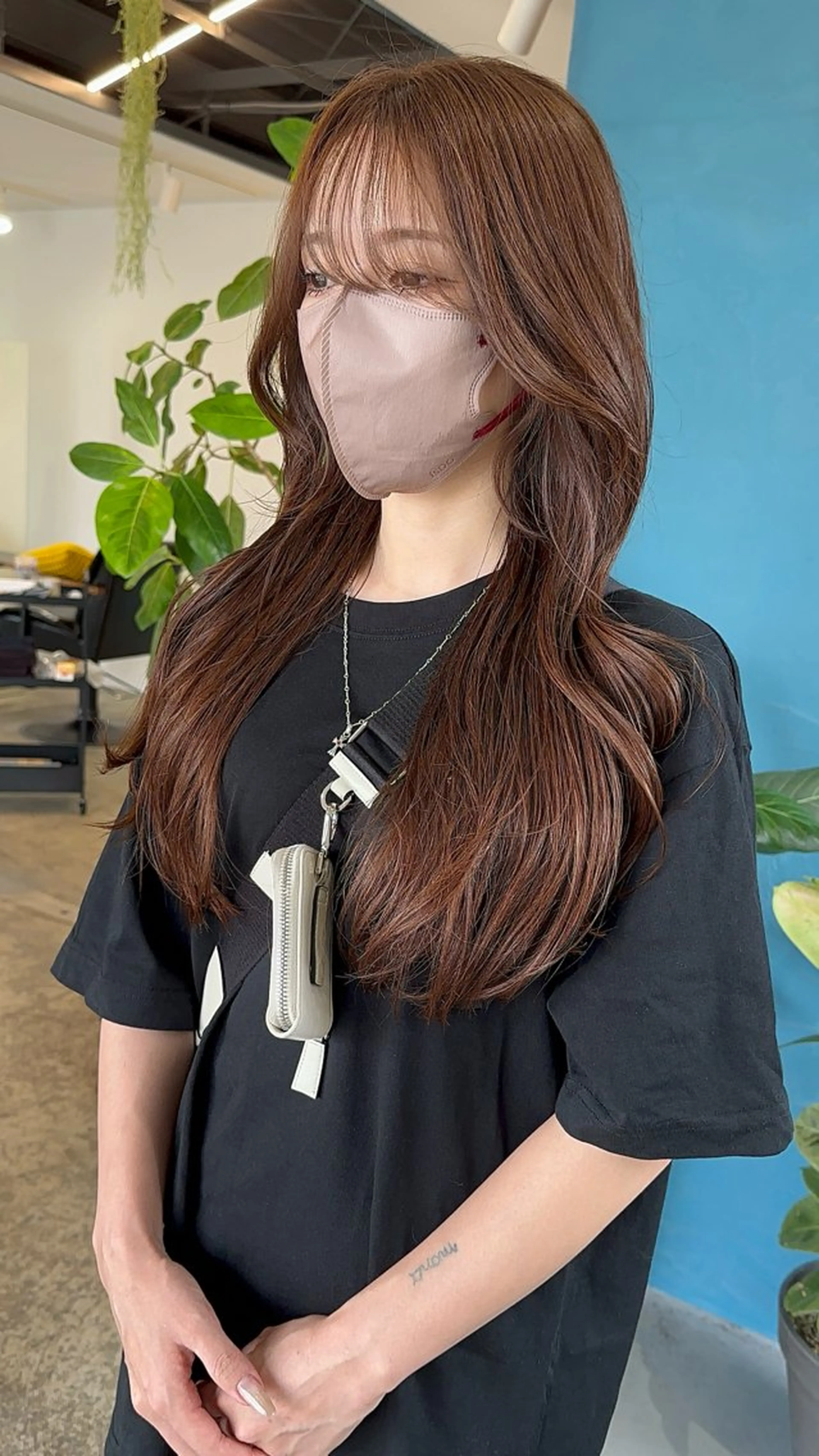 ロング 顔まわりレイヤー レイヤーカット lit.所属・【lit.】SATO HIROSHIのヘアスタイル